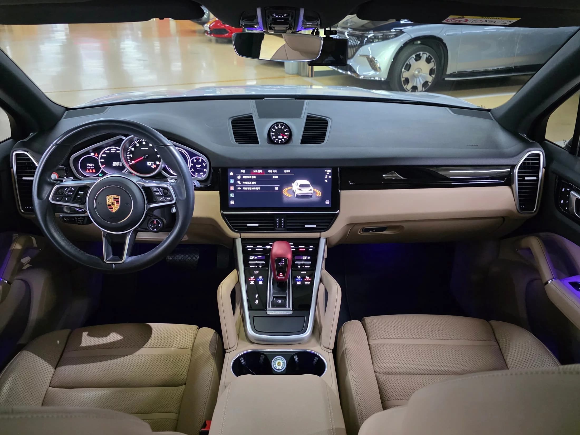 Porsche CAYENNE 3.0, 2022 г. 32079 км. — фото 10