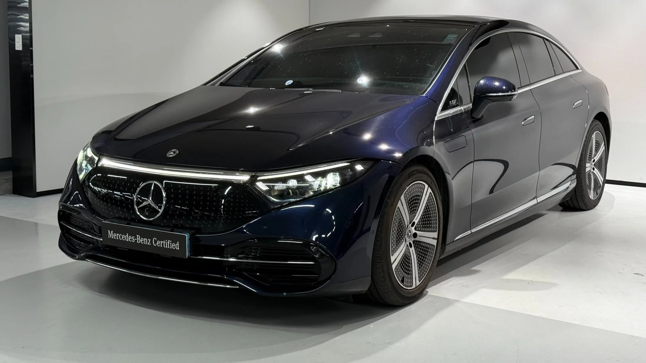 Mercedes-Benz EQS EQS350, электромобиль, 2022 г. 52743 км.