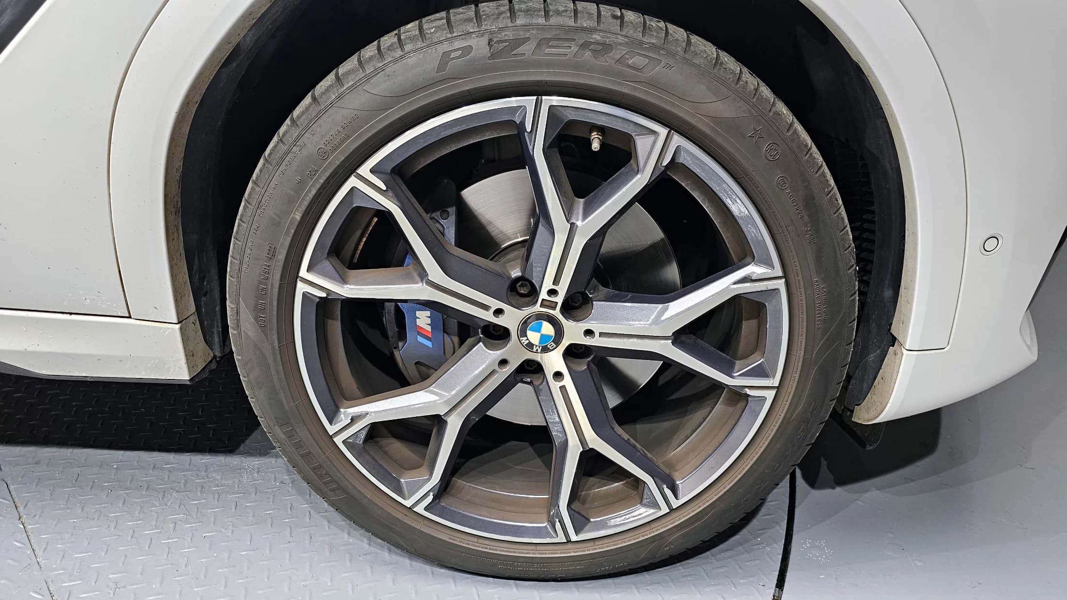 BMW X6 xDrive30d M Sport, 2023 г. 49605 км. — фото 5