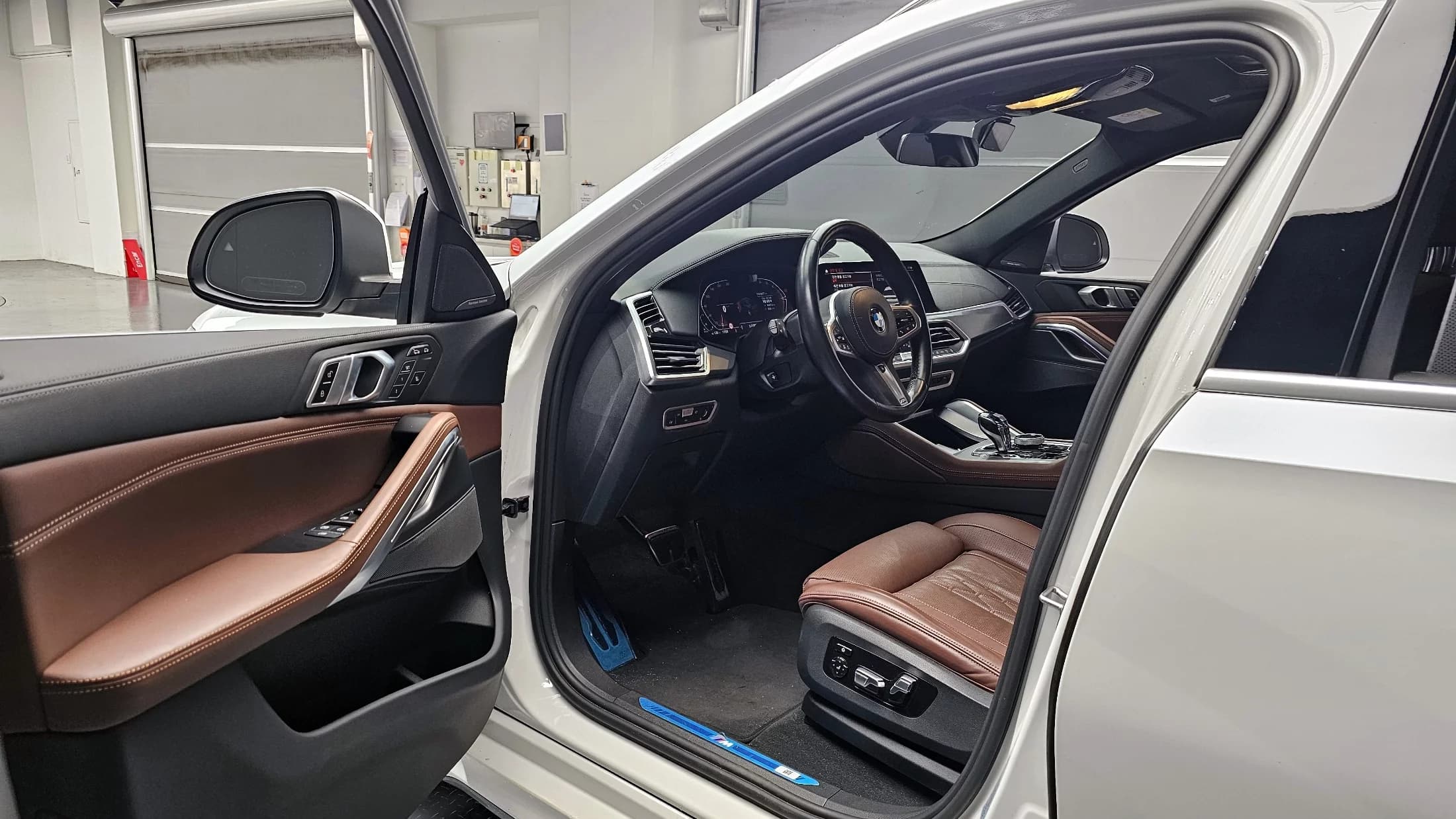 BMW X6 xDrive30d M Sport, 2023 г. 49605 км. — фото 10