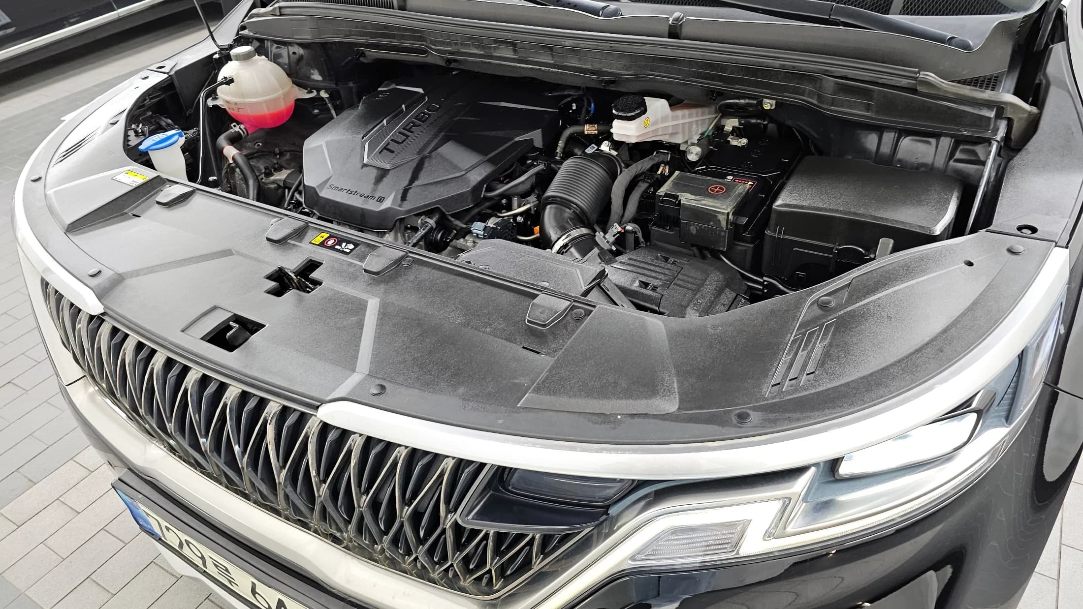 Kia Carnival 11-Seater Prestige, 2022 г. 77295 км. — фото 6