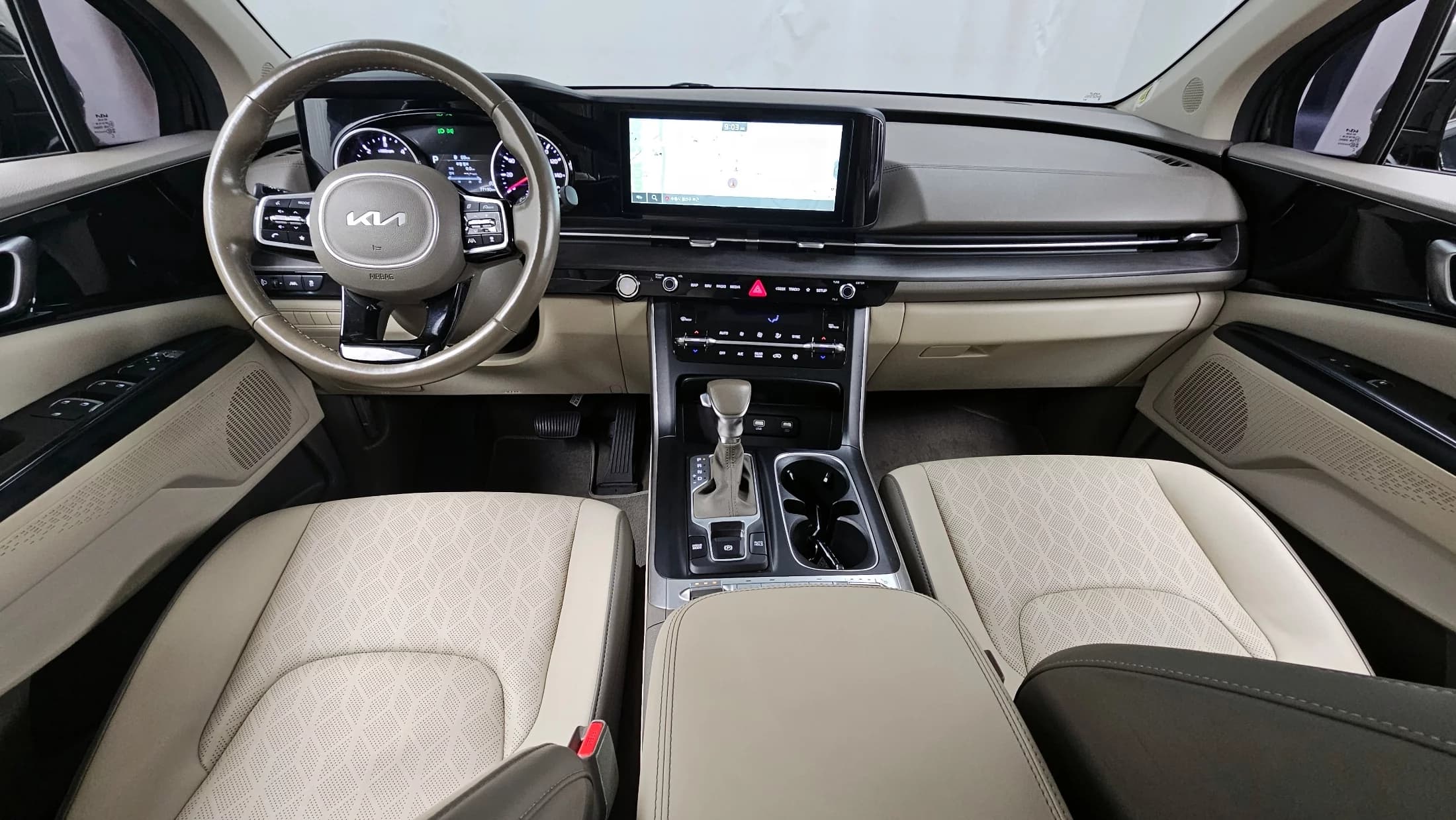 Kia Carnival 11-Seater Prestige, 2022 г. 77295 км. — фото 7