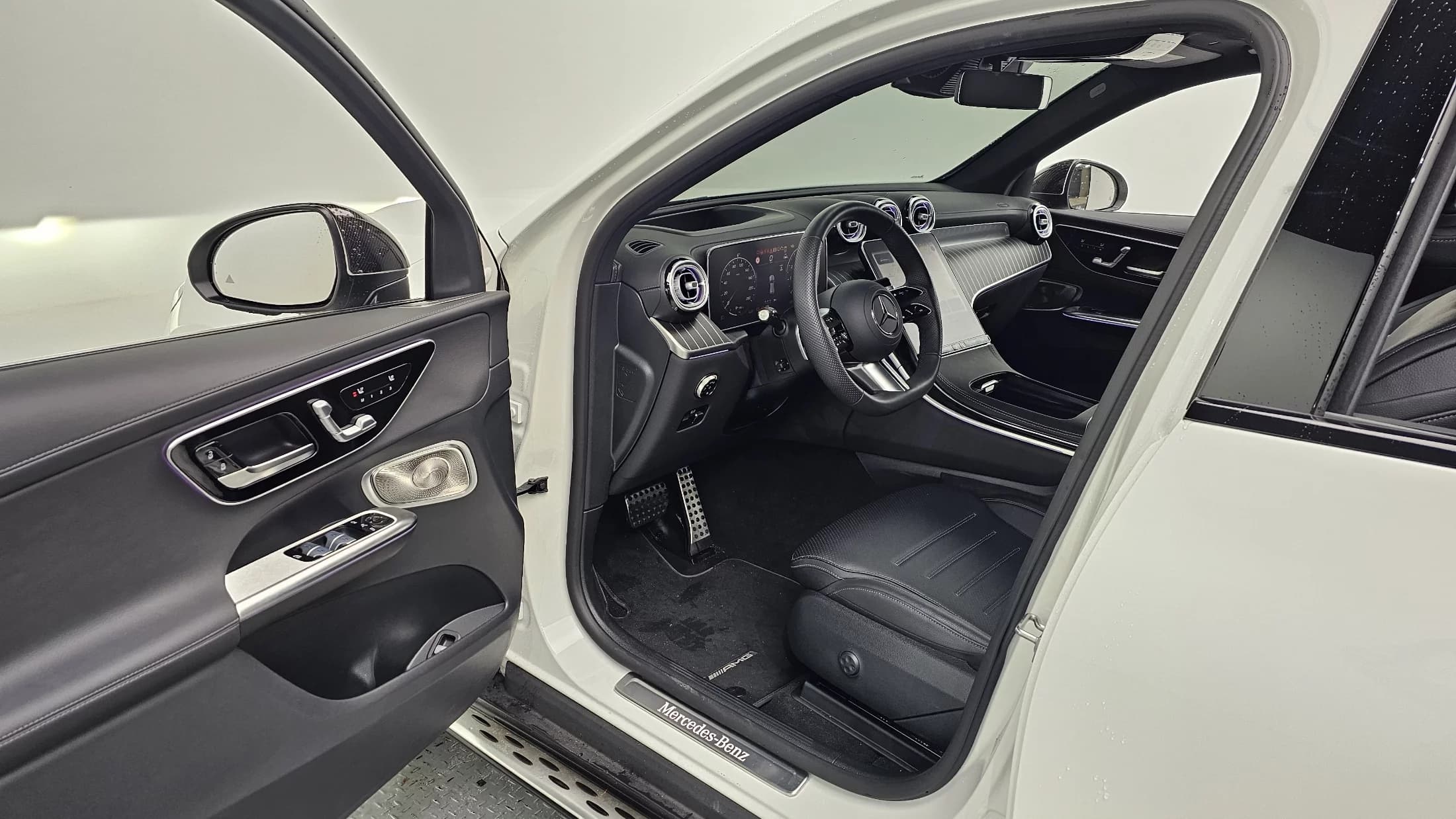 Mercedes-Benz GLC-Class GLC300 4MATIC AMG Line, 2025 г. 5989 км. — фото 11