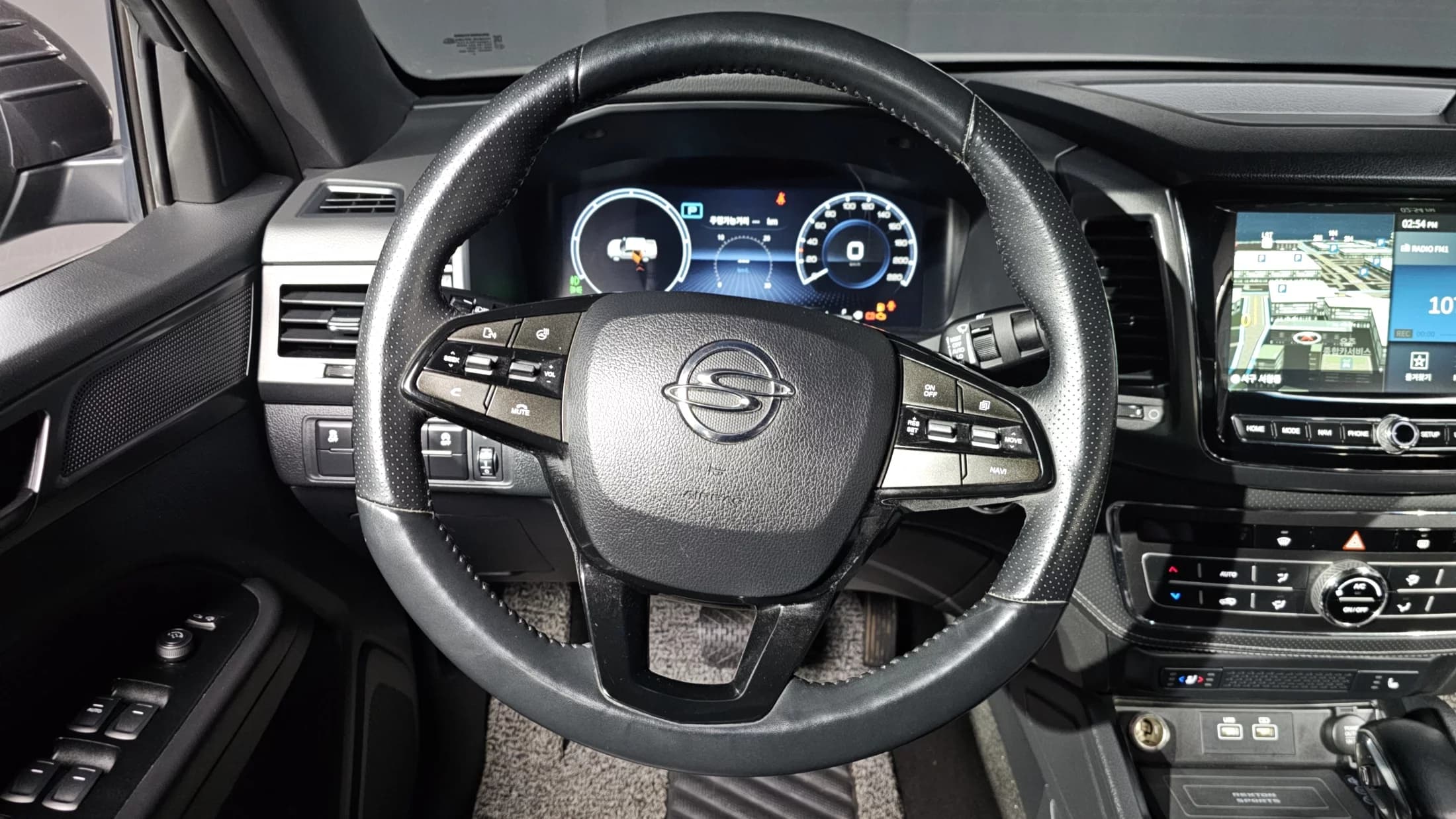 SsangYong Rexton Diesel 2.2 4WD Prestige, 2023 г. 43765 км. — фото 14