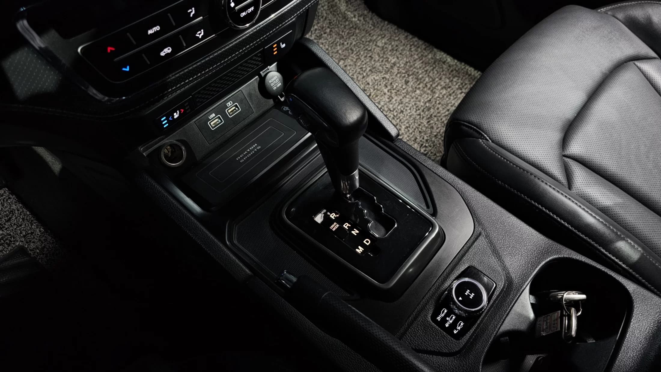 SsangYong Rexton Diesel 2.2 4WD Prestige, 2023 г. 43765 км. — фото 9