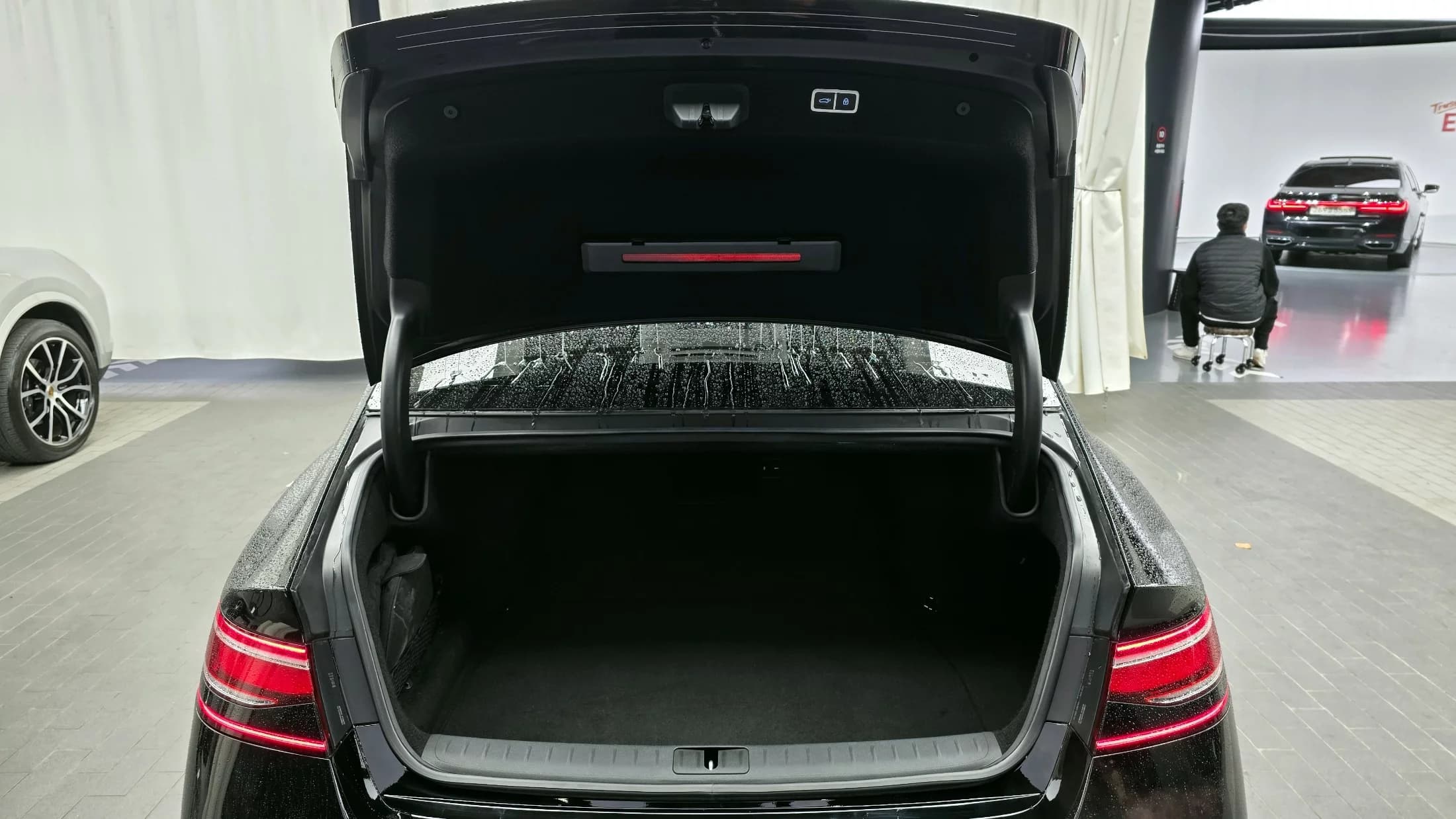 Genesis G90 Gasoline 3.5 Turbo AWD, 2022 г. 135101 км. — фото 20