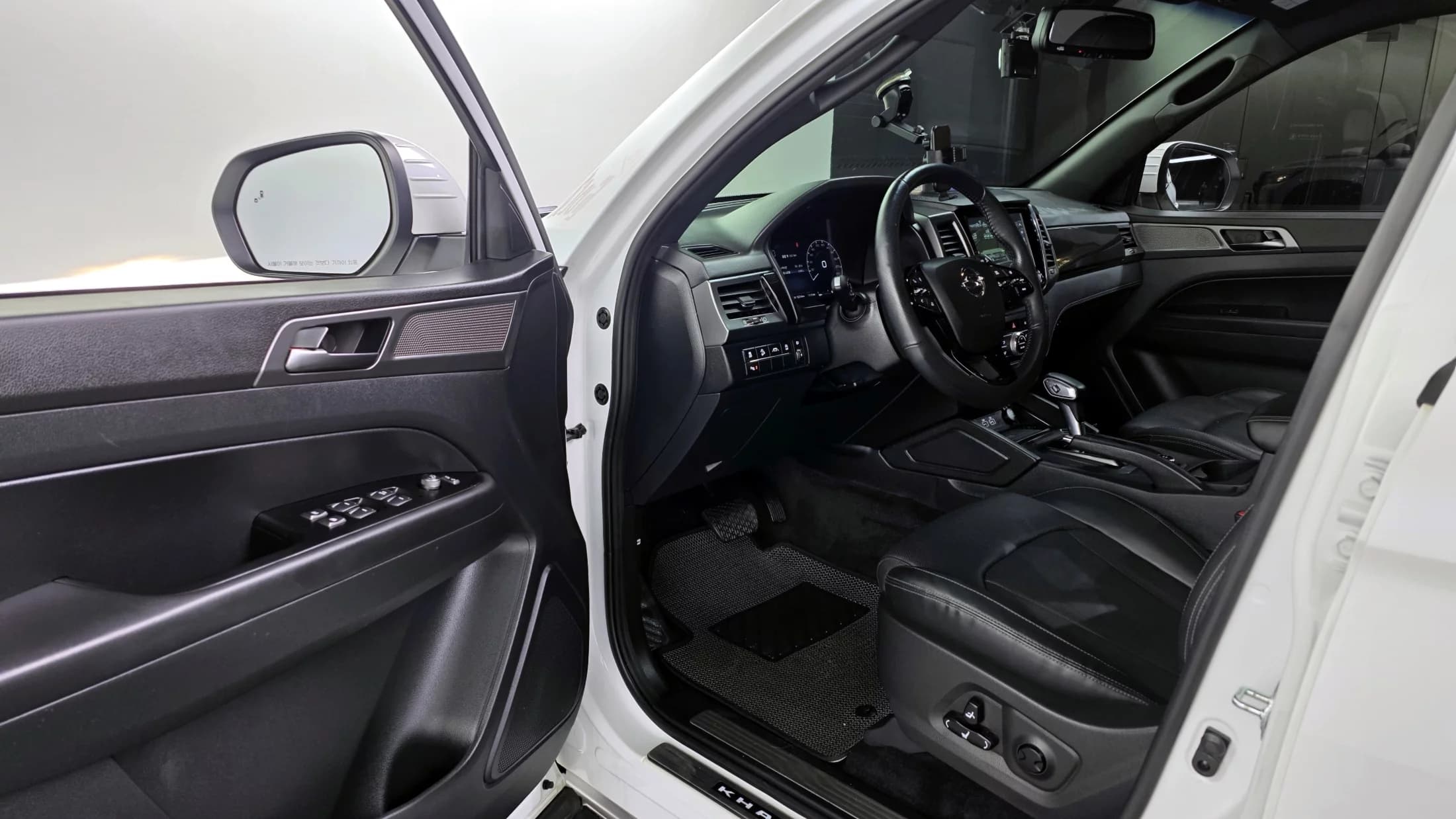 SsangYong Rexton Diesel 2.2 4WD Expedition, 2022 г. 15245 км. — фото 10