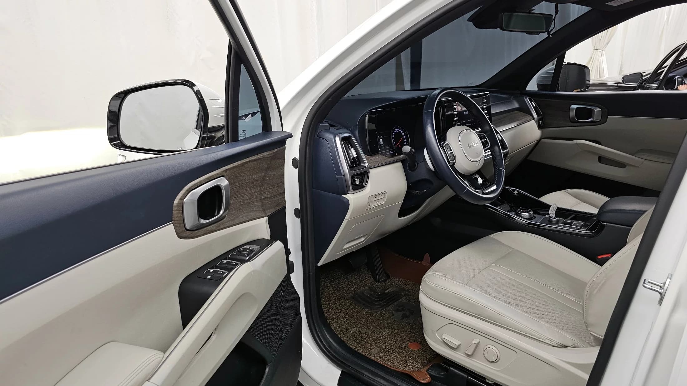 Kia Sorento HEV 1.6 2WD Prestige, гибрид, 2022 г. 138477 км. — фото 10