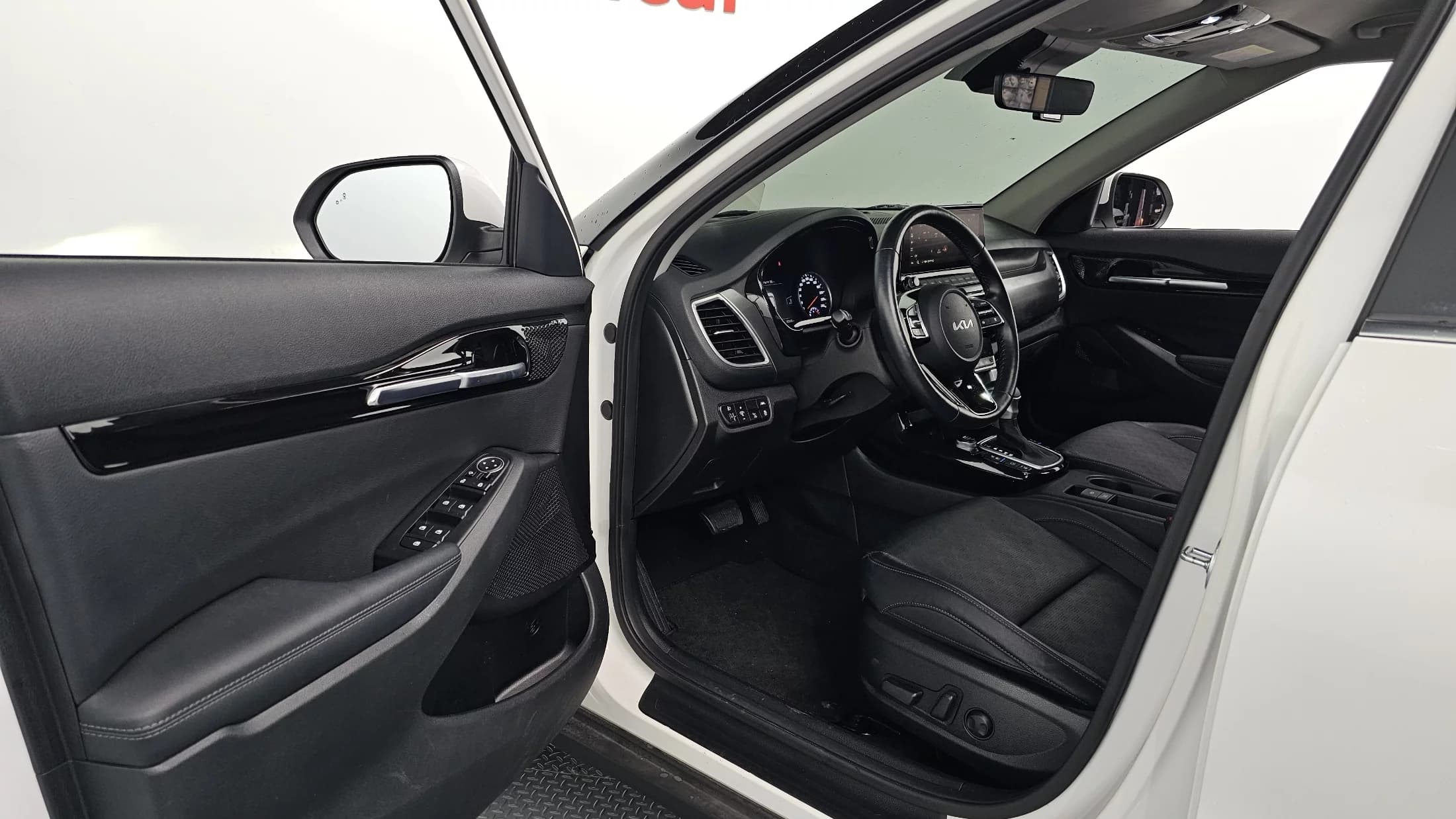 Kia Seltos Gasoline 1.6 Turbo 2WD Signature, 2021 г. 42639 км. — фото 11