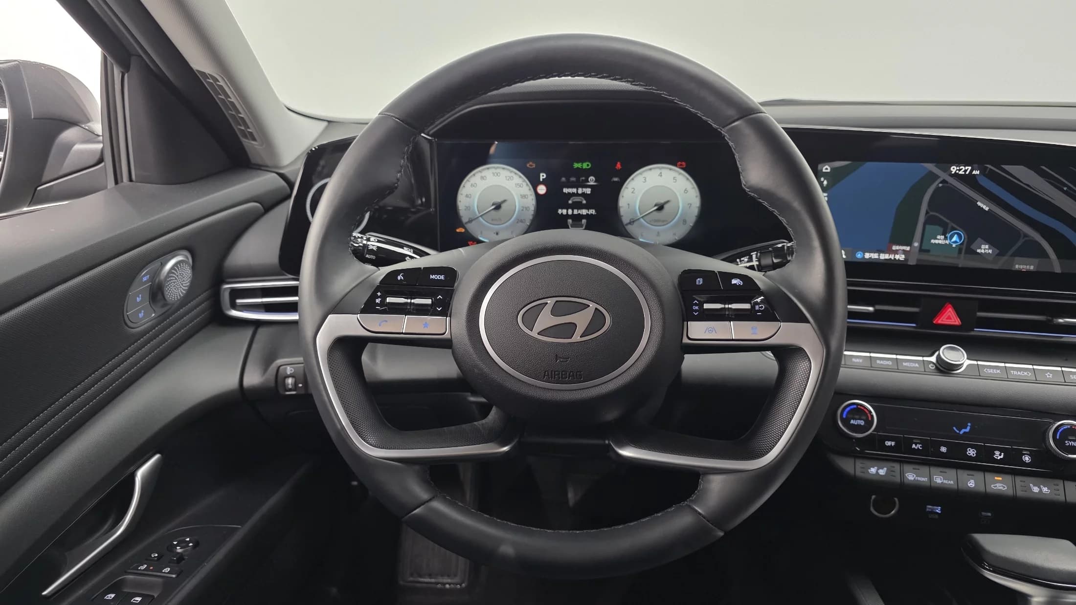 Hyundai AVANTE (Хендай Элантра) 1.6 Inspiration, 2023 г. 22483 км. — фото 13