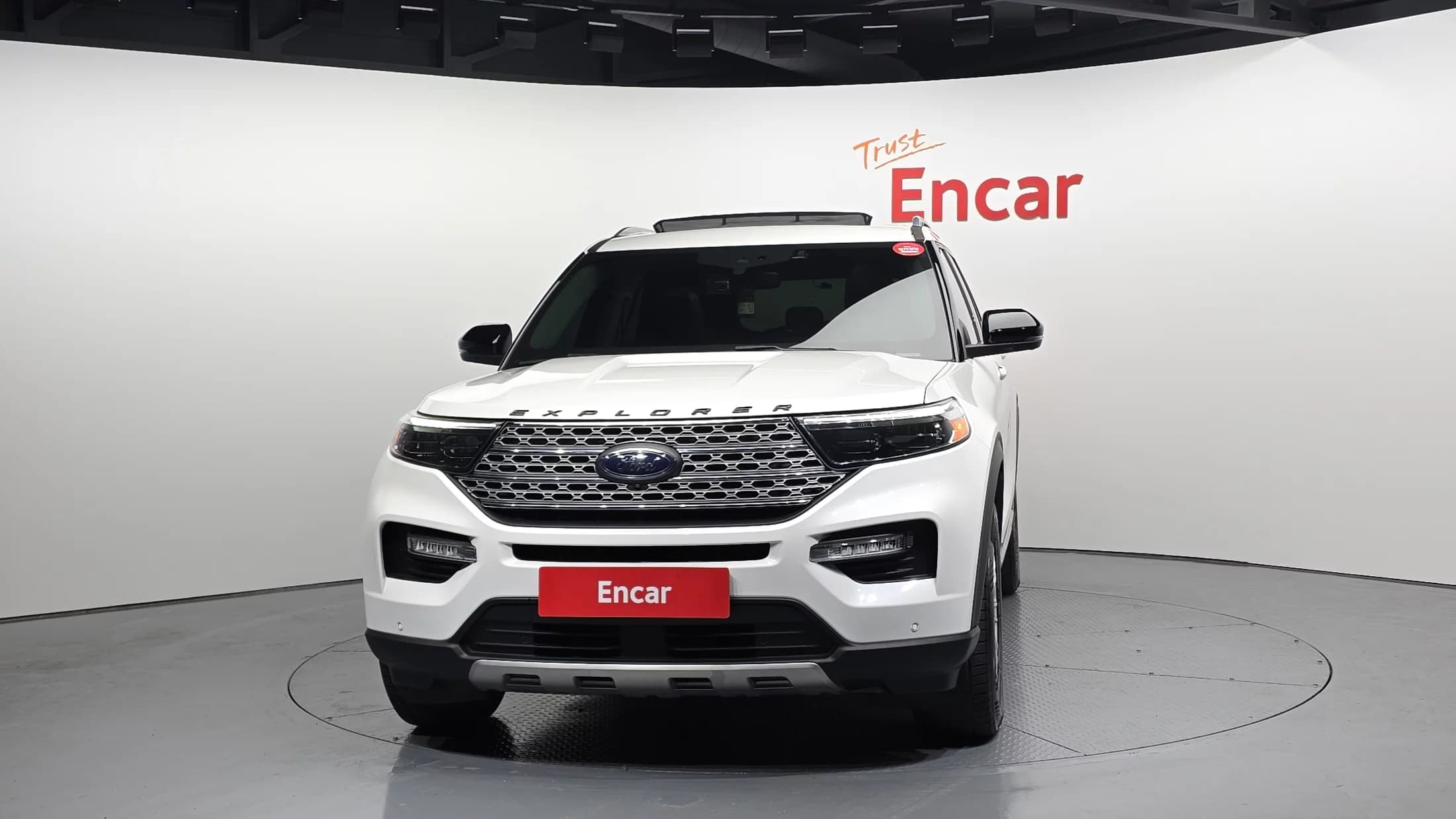Ford EXPLORER 2.3 LimIted 4WD, 2022 г. 60741 км. — фото 3