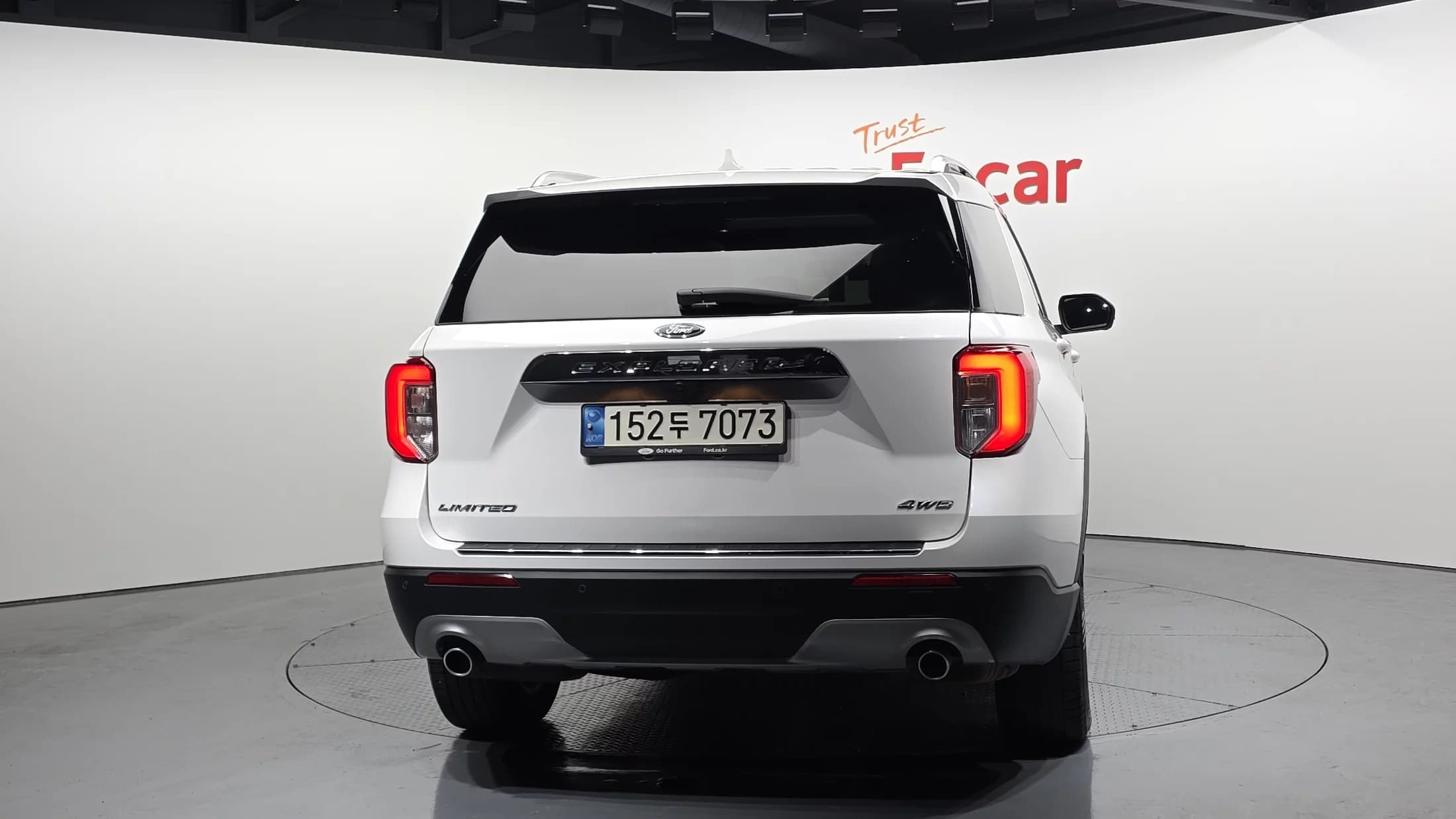 Ford EXPLORER 2.3 LimIted 4WD, 2022 г. 60741 км. — фото 4