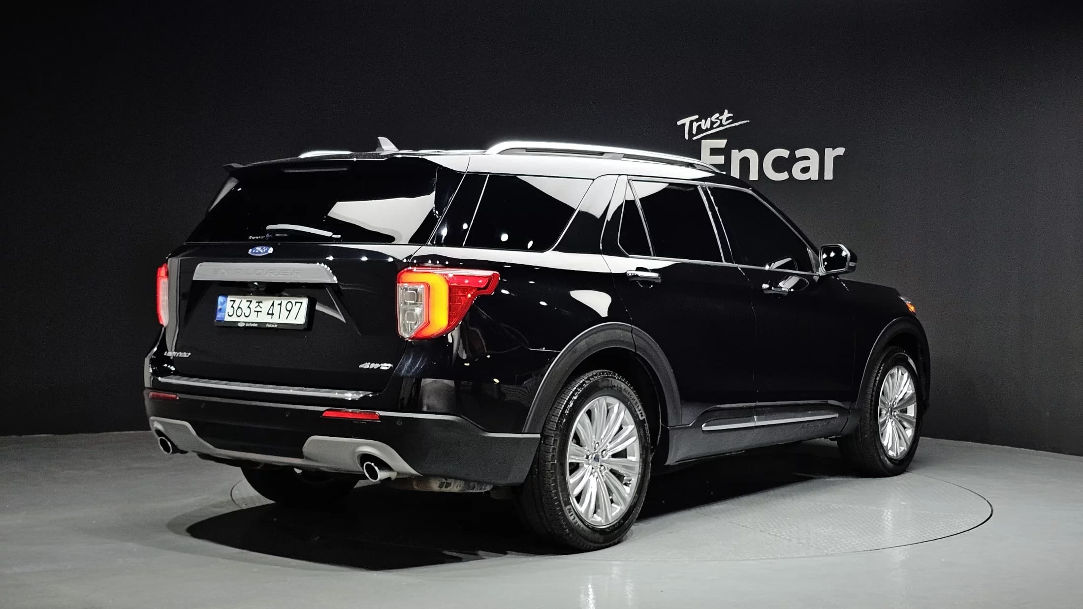 Ford EXPLORER 2.3 LimIted 4WD, 2021 г. 73119 км. — фото 2