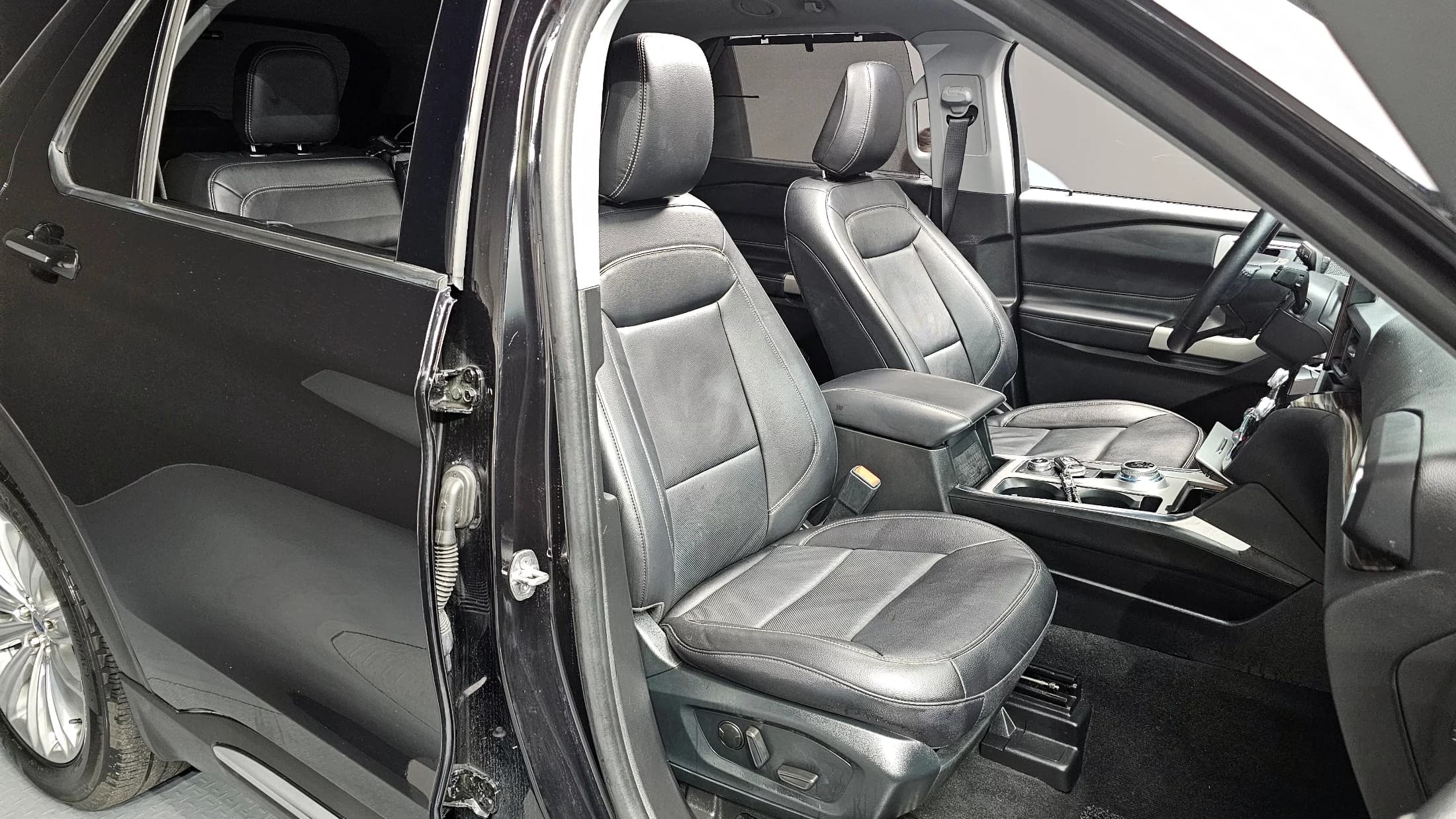 Ford EXPLORER 2.3 LimIted 4WD, 2021 г. 73119 км. — фото 12