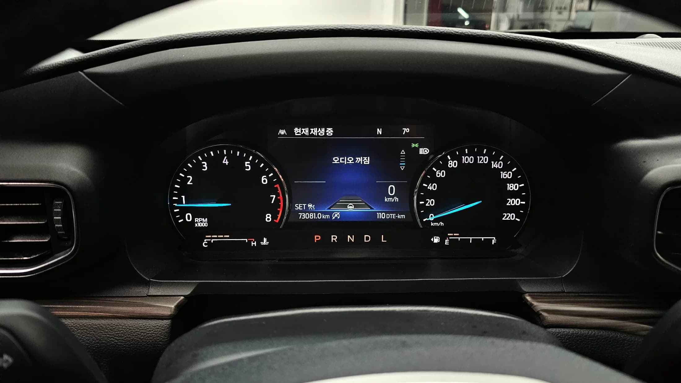 Ford EXPLORER 2.3 LimIted 4WD, 2021 г. 73119 км. — фото 8