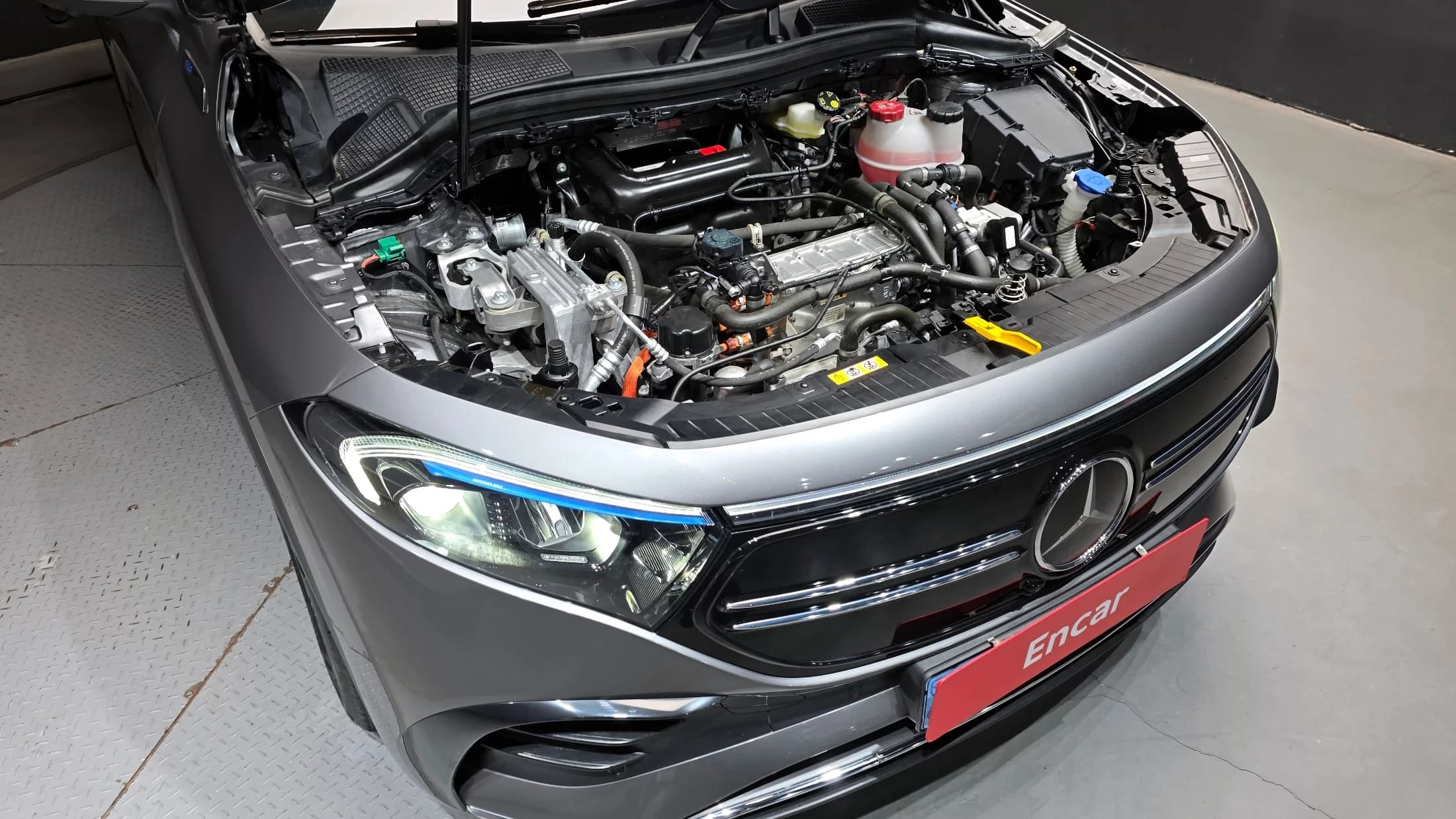 Mercedes-Benz EQA EQA250 AMG Line, электромобиль, 2023 г. 29315 км. — фото 6