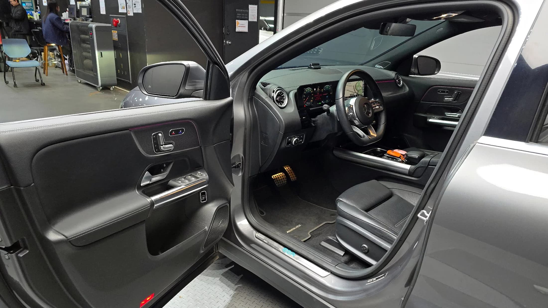 Mercedes-Benz EQA EQA250 AMG Line, электромобиль, 2023 г. 29315 км. — фото 10