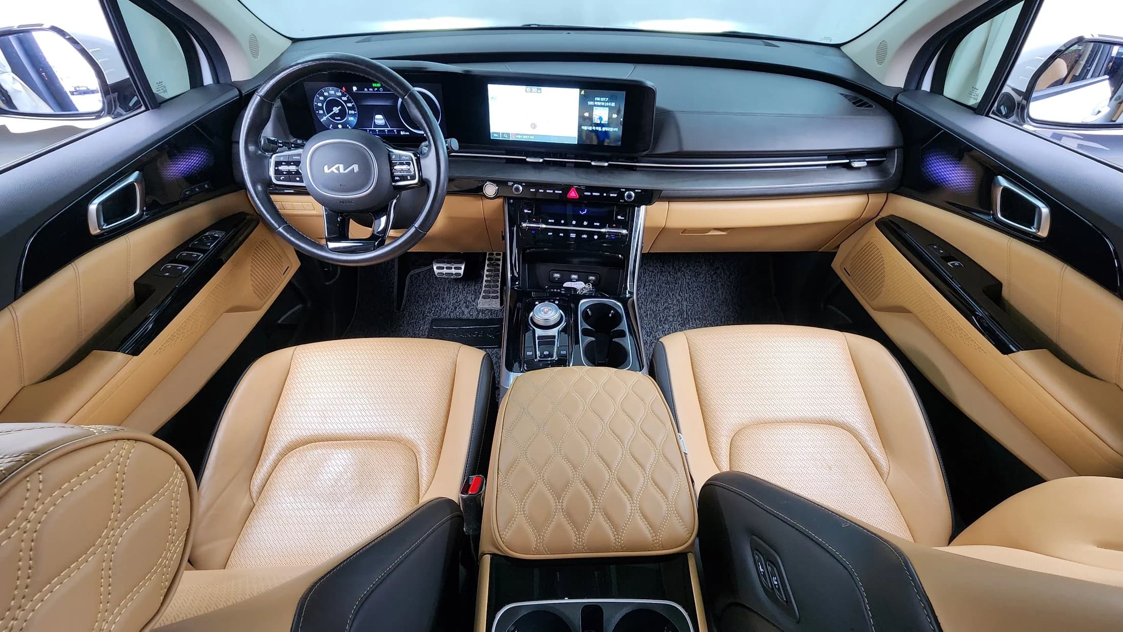 Kia Carnival 7-Seater Signature, 2022 г. 47172 км. — фото 7