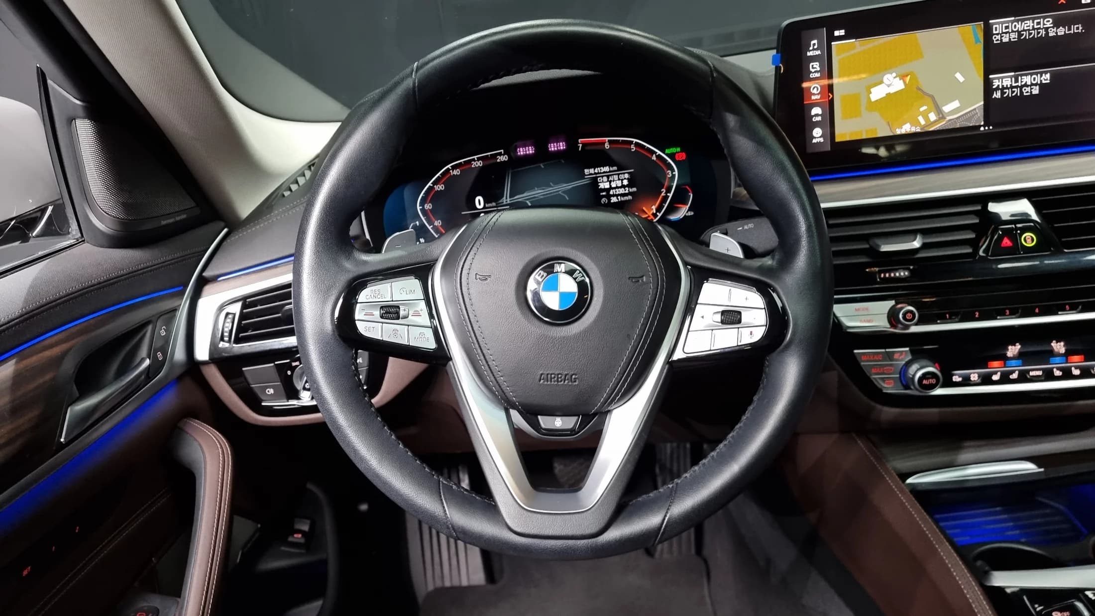 BMW 5-Series 530i Luxury, 2022 г. 41364 км. — фото 13