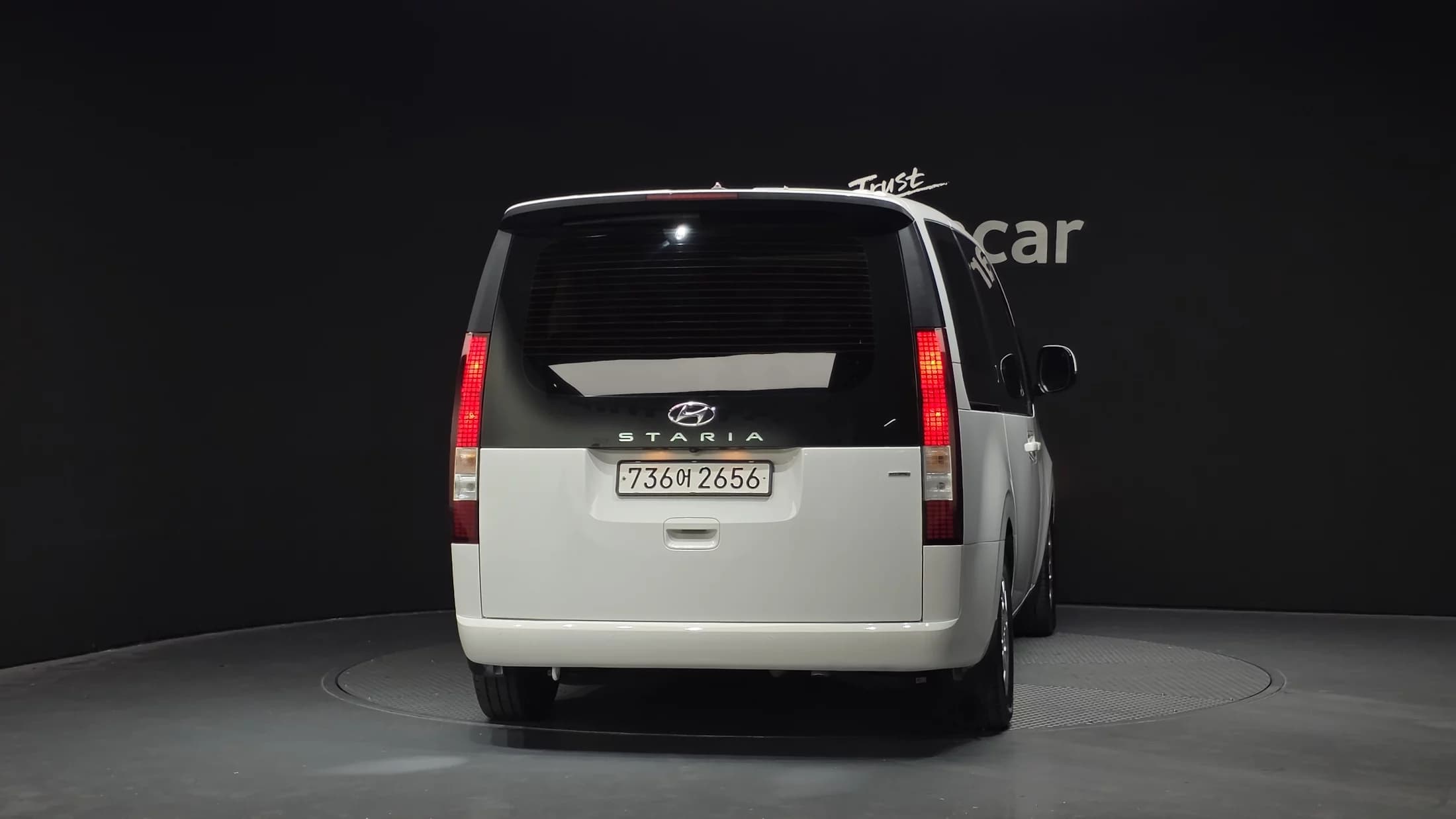 Hyundai Staria 4WD Tourer 11-Seater Modern, 2022 г. 71675 км. — фото 4
