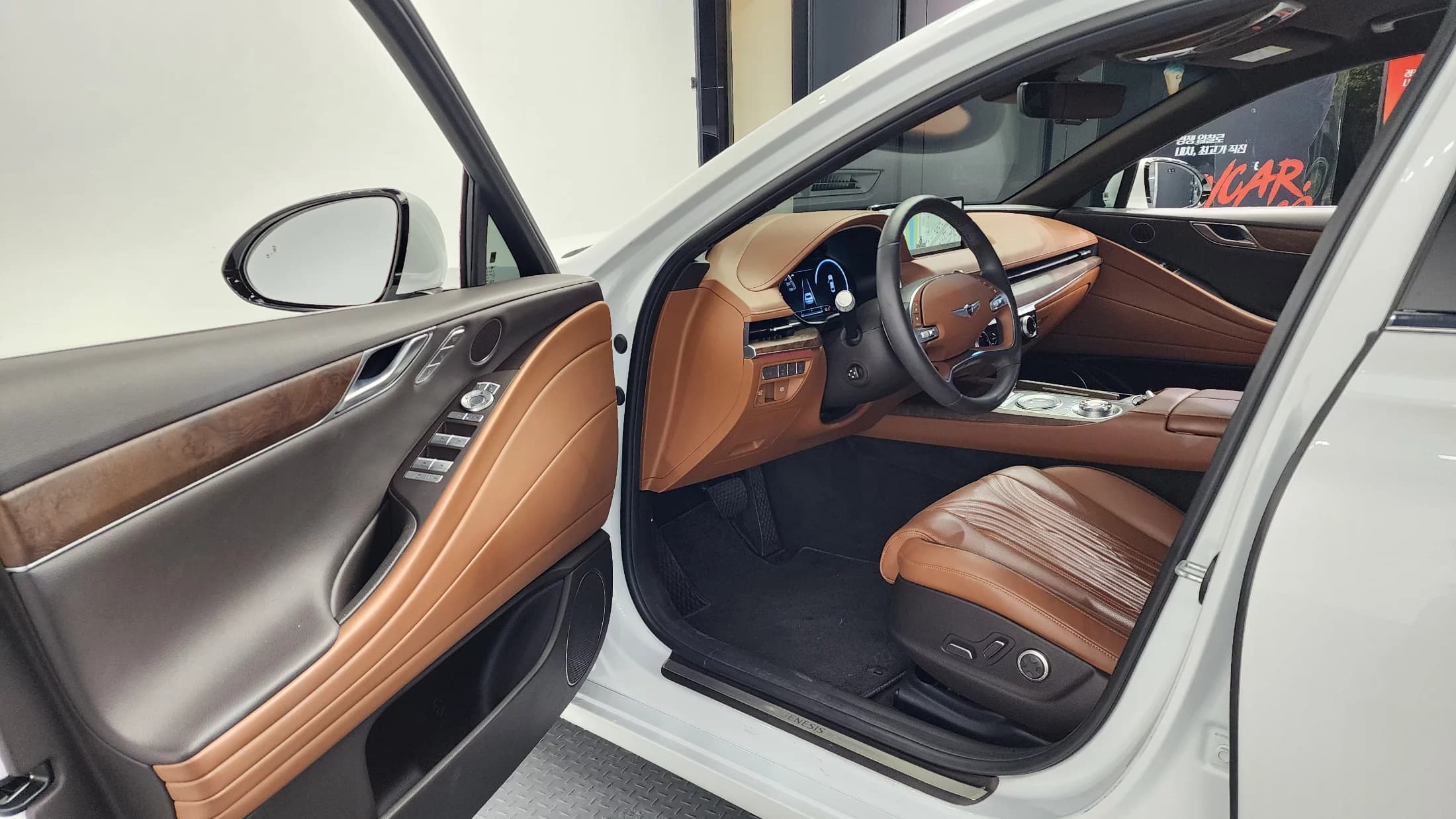 Genesis G80 Gasoline 2.5 Turbo AWD, 2021 г. 29028 км. — фото 10