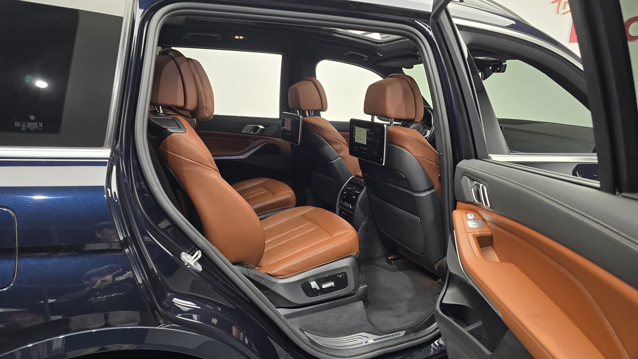 BMW X7 xDrive 40i M Sport 6STR, 2021 г. 75152 км. — фото 12