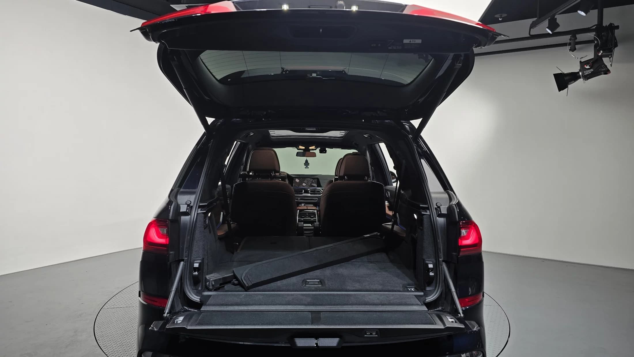 BMW X7 xDrive 40i M Sport 6STR, 2021 г. 75152 км. — фото 20