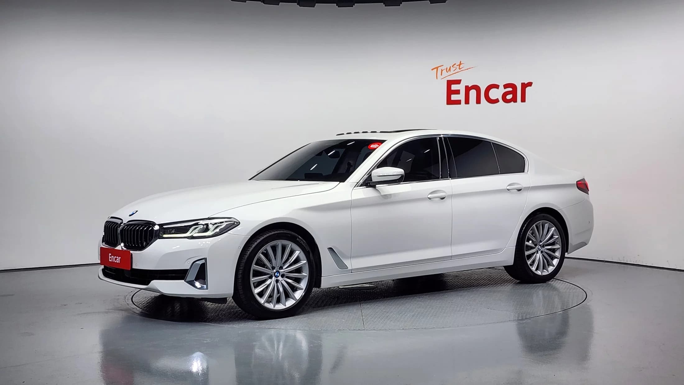 BMW 5-Series 530i xDrive Luxury, 2023 г. 63056 км.