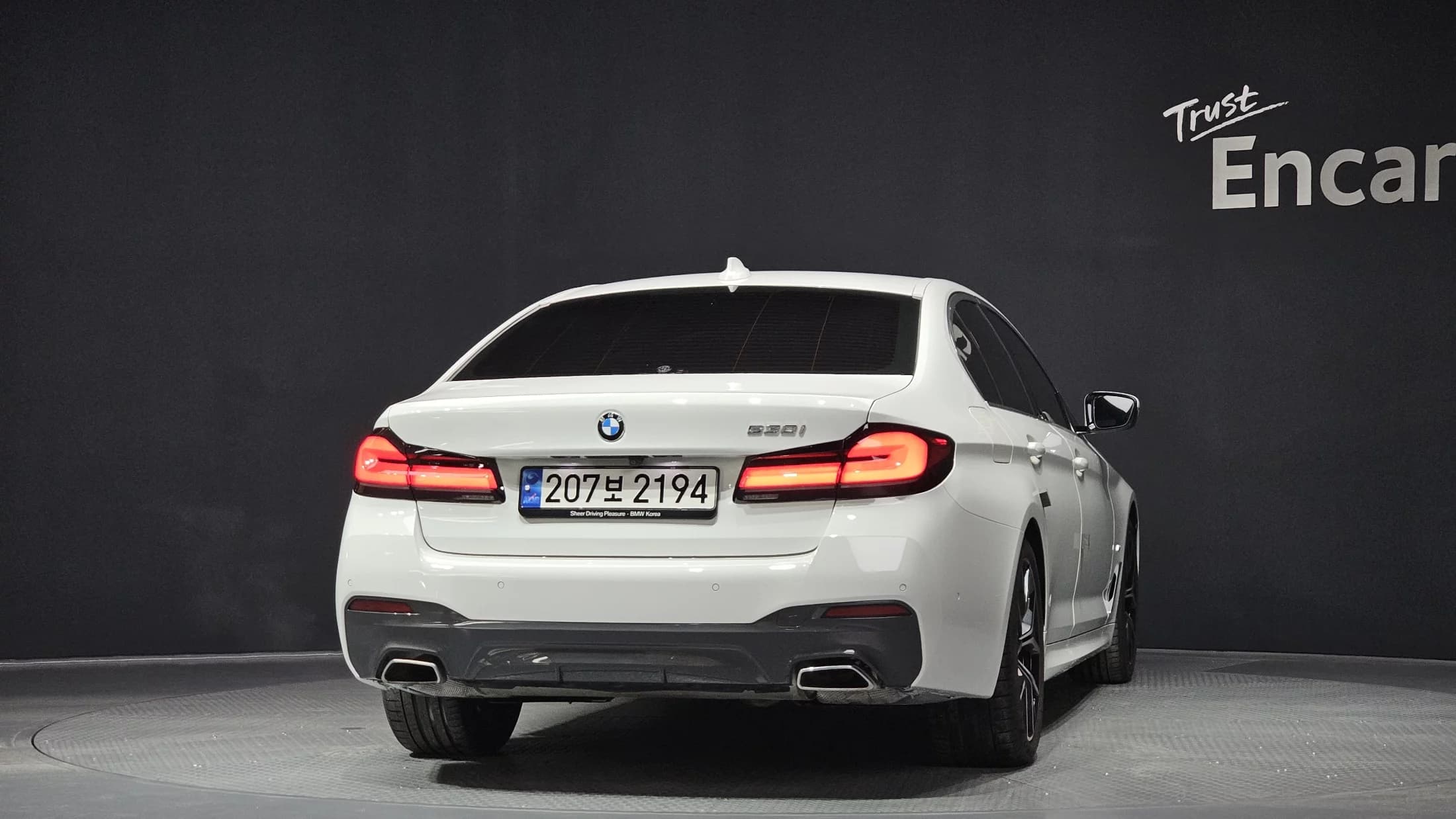 BMW 5-Series 530i M Sport Package, 2022 г. 23494 км. — фото 4
