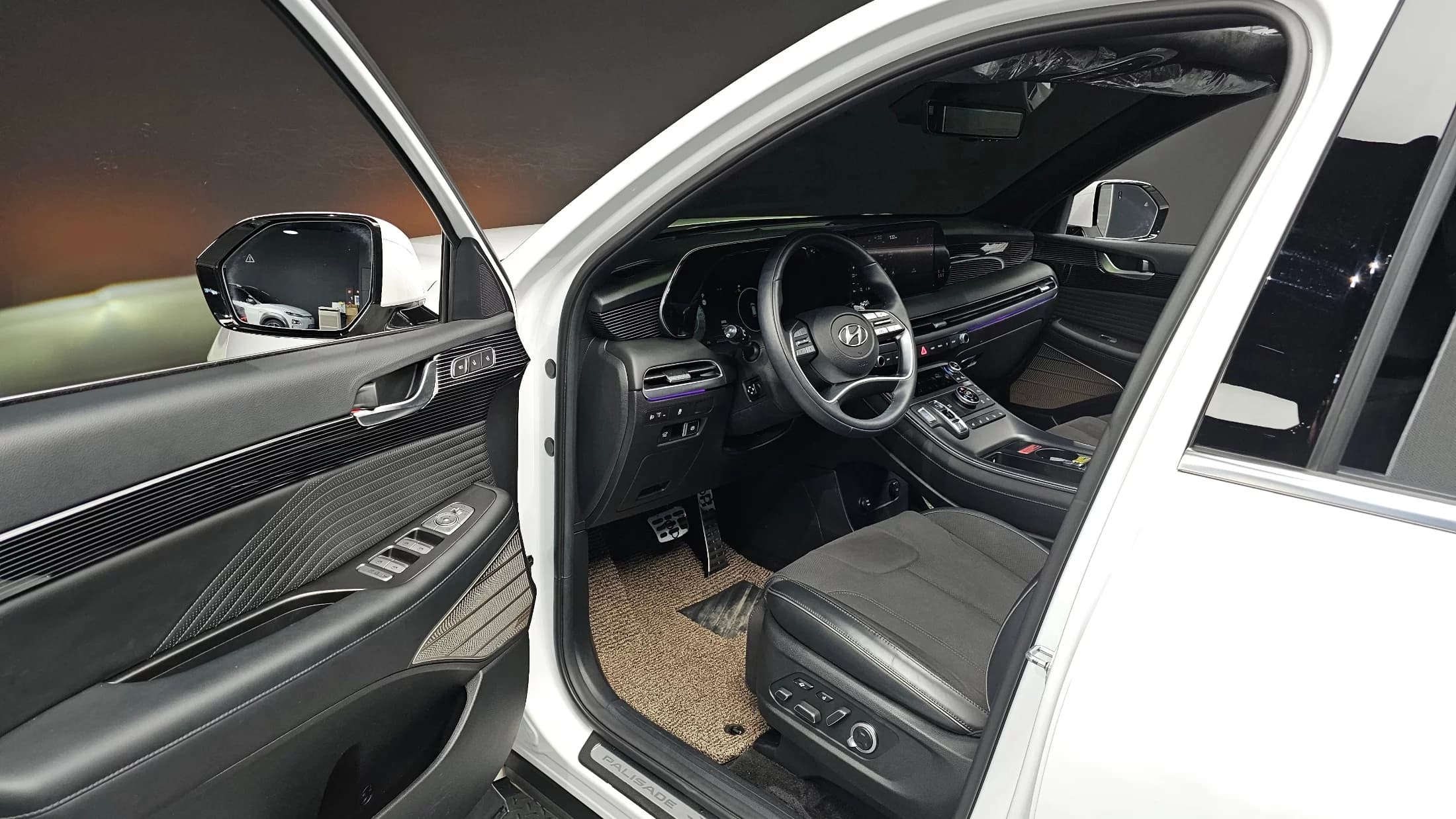 Hyundai Palisade Diesel 2.2 4WD Calligraphy Black Edition, 2023 г. 42085 км. — фото 10