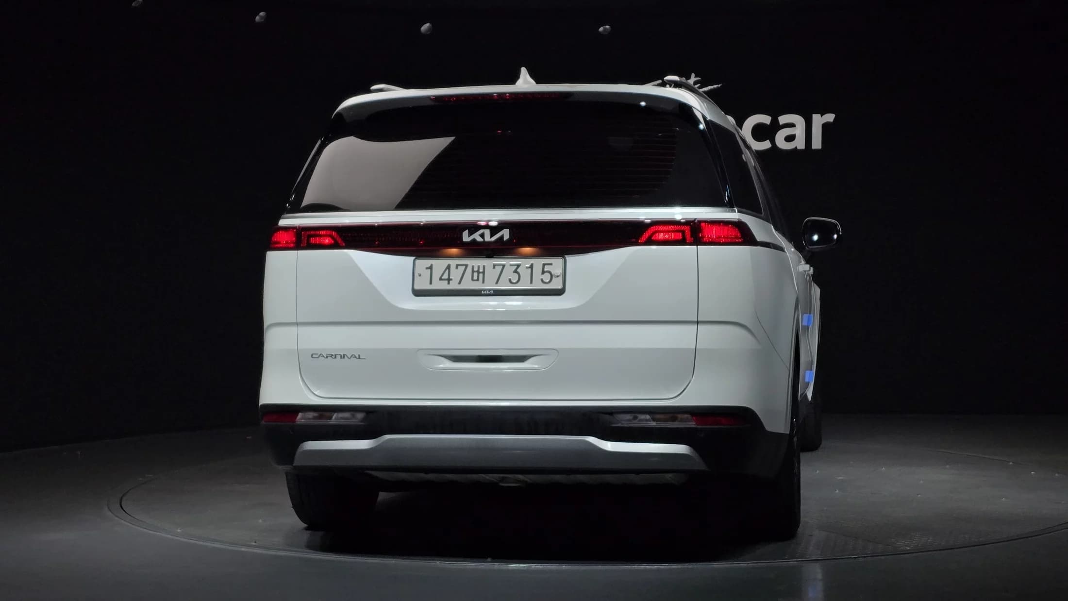 Kia Carnival 9-Seater Prestige, 2023 г. 57164 км. — фото 4
