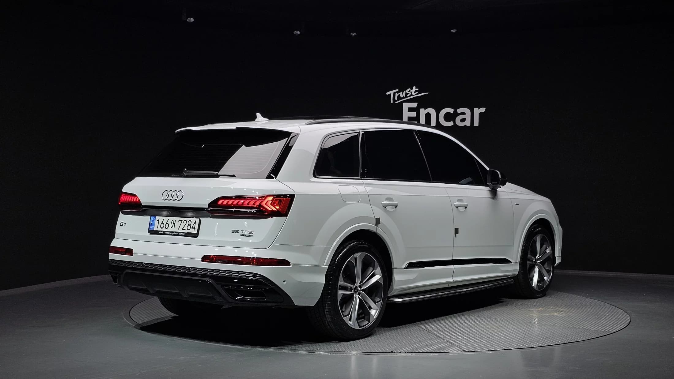 Audi Q7 55 TFSI Quattro Premium, 2022 г. 35655 км. — фото 2