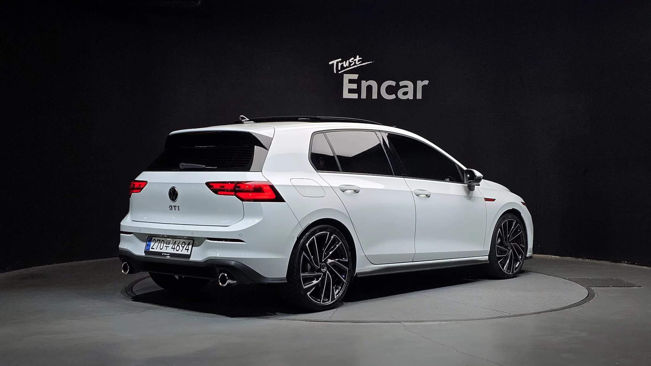 Volkswagen GOLF 2.0 GTI, 2023 г. 17901 км. — фото 2
