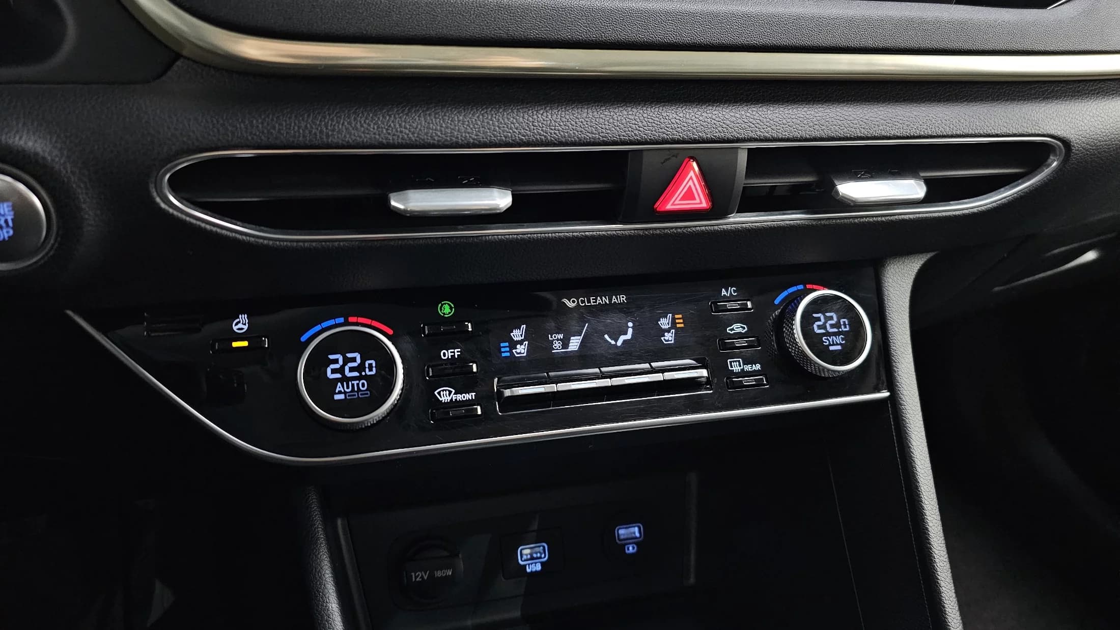 Hyundai Sonata 2.0 Premium Family, 2021 г. 33157 км. — фото 16