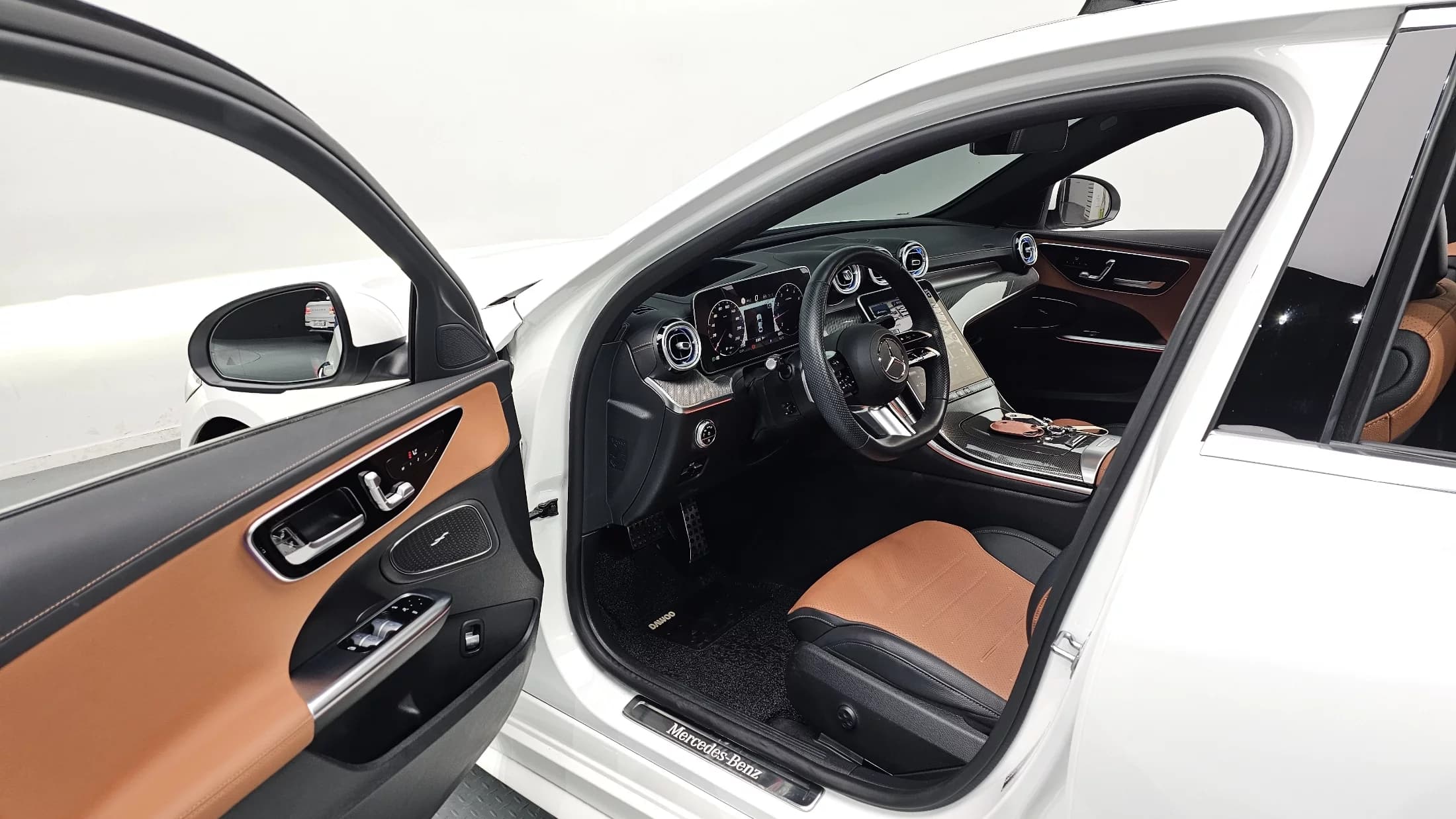 Mercedes-Benz C-Class C300 4MATIC AMG Line, 2023 г. 44444 км. — фото 11