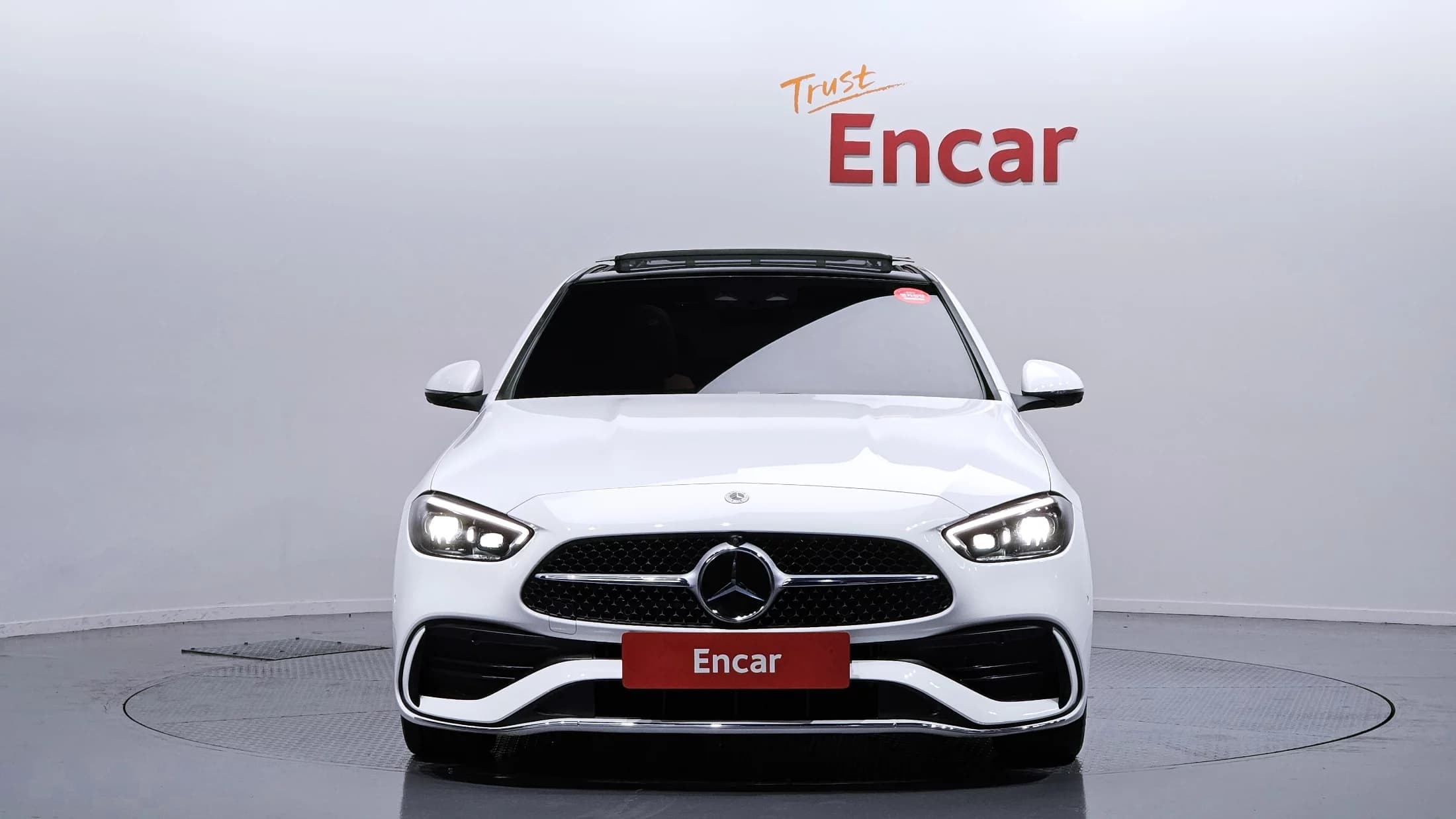 Mercedes-Benz C-Class C300 4MATIC AMG Line, 2023 г. 44444 км. — фото 3
