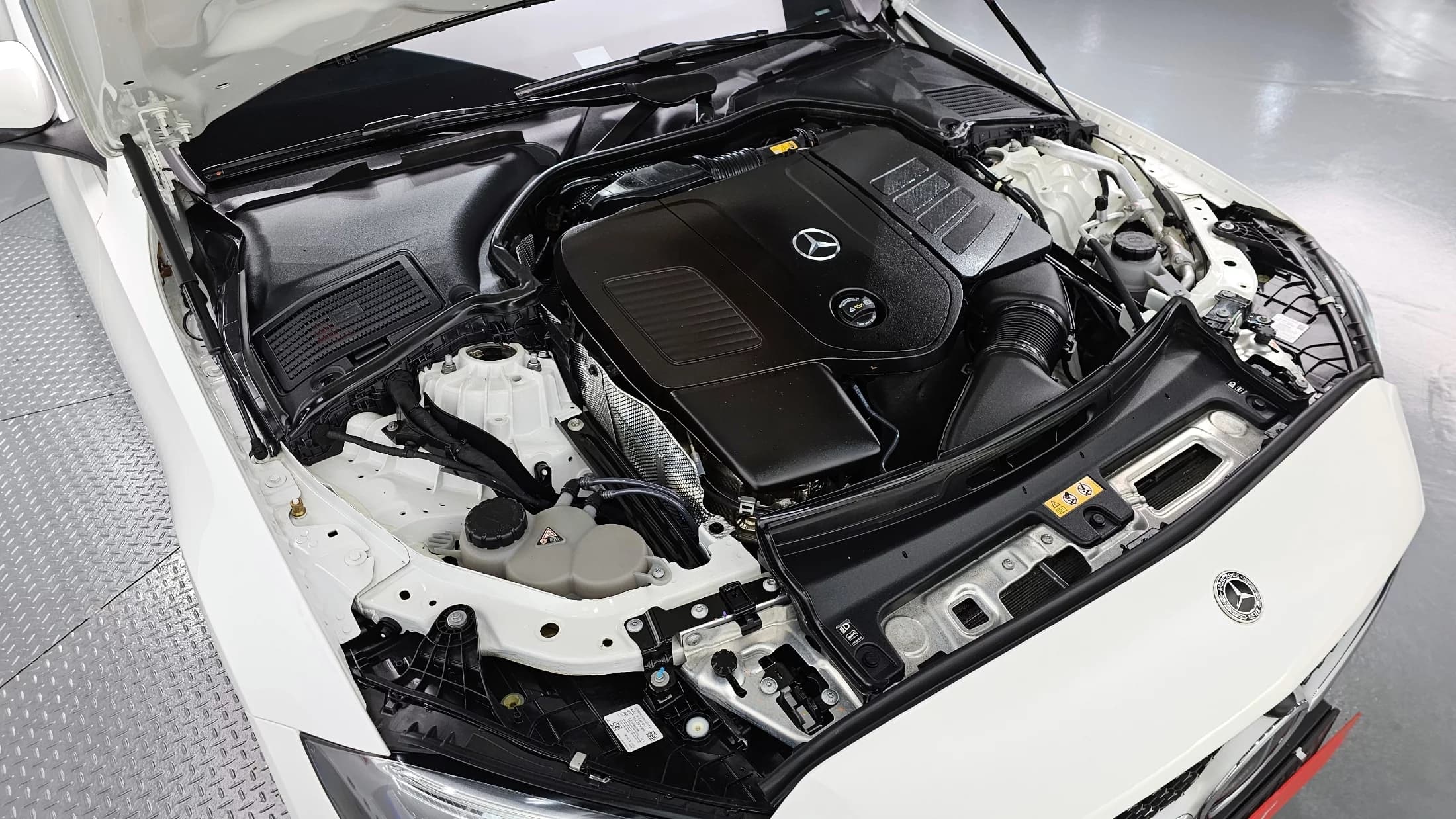 Mercedes-Benz C-Class C300 4MATIC AMG Line, 2023 г. 44444 км. — фото 6