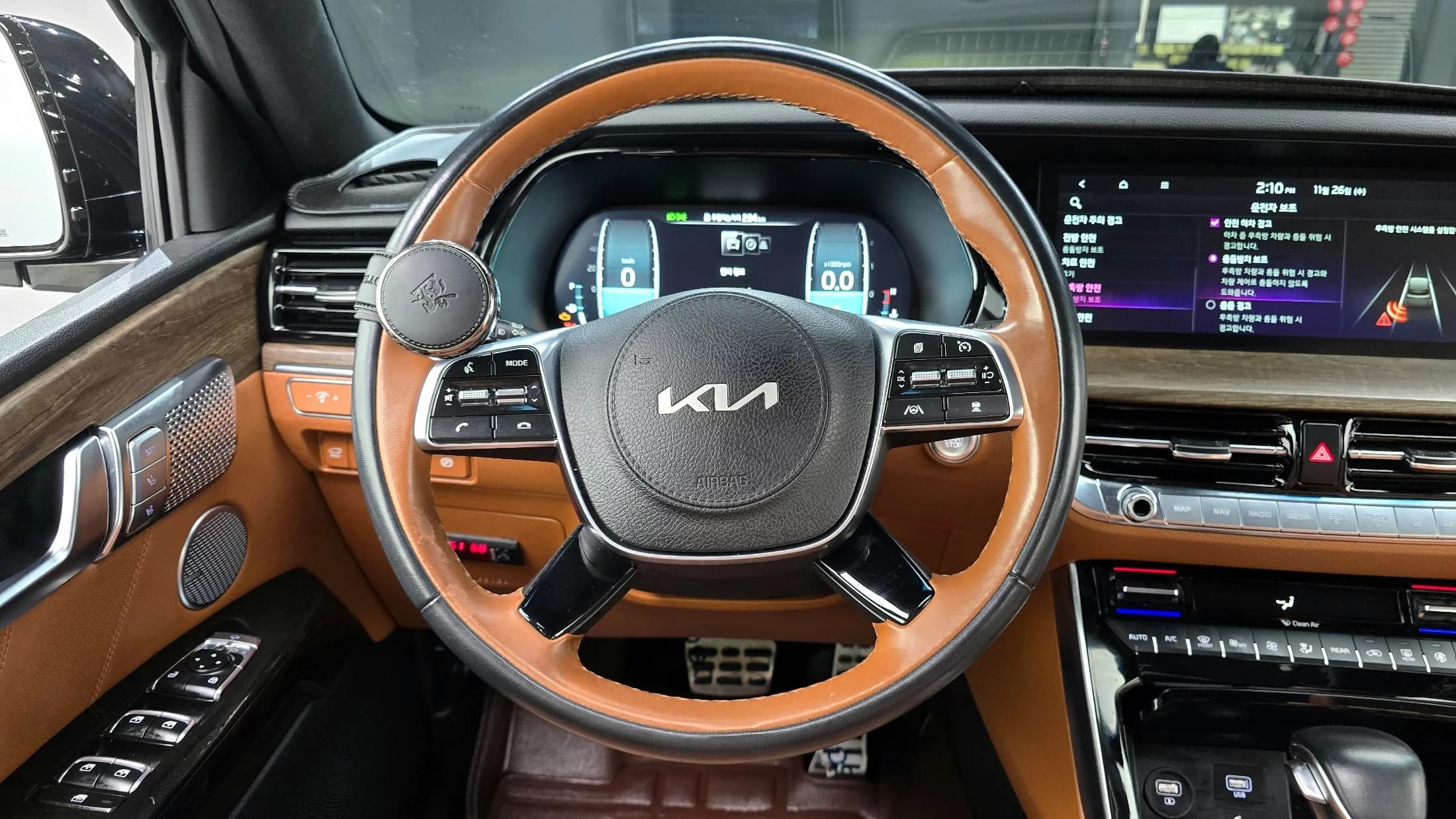 Kia Mohave Diesel 3.0 4WD 6-Seater Masters, 2022 г. 39335 км. — фото 13