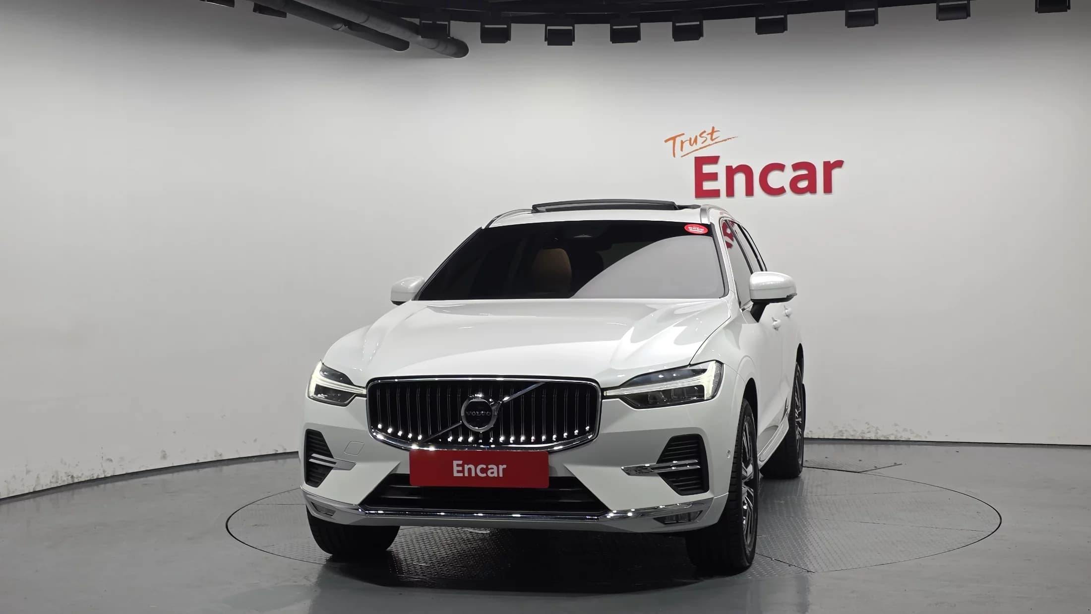 Volvo XC60 B5 Inscription, 2022 г. 25681 км. — фото 3