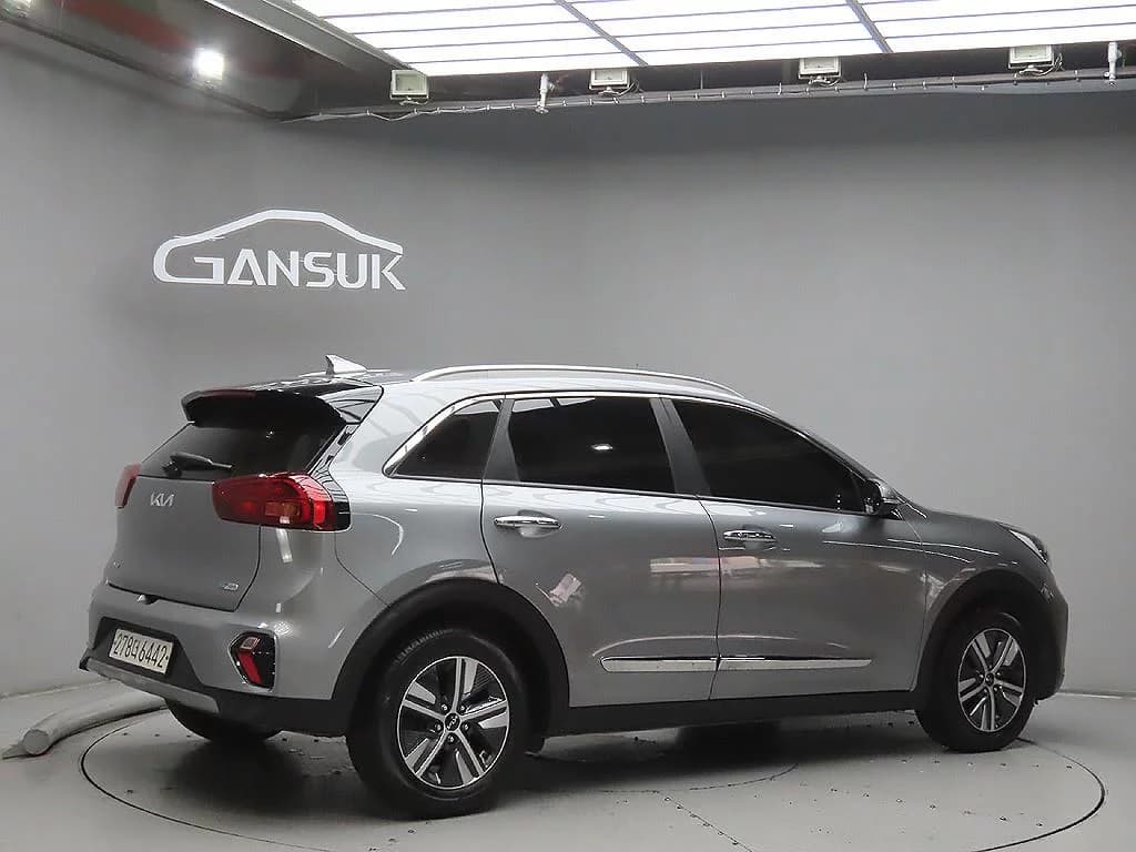 Kia Niro 1.6 HEV Prestige, гибрид, 2021 г. 161067 км. — фото 4
