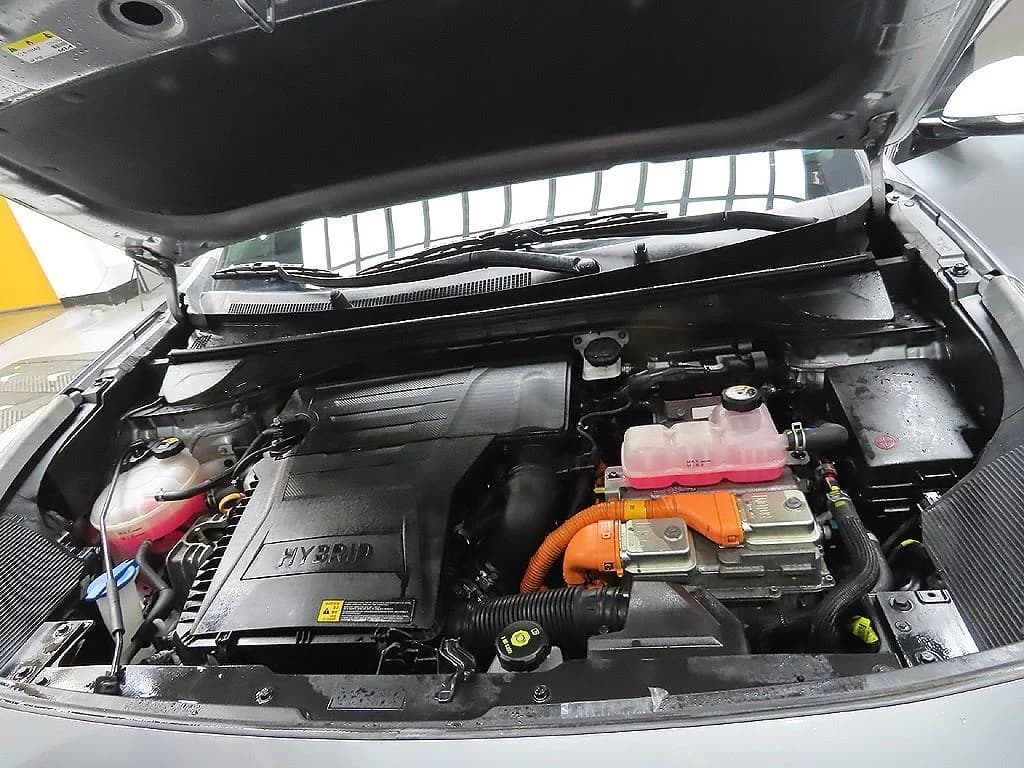 Kia Niro 1.6 HEV Prestige, гибрид, 2021 г. 161067 км. — фото 6