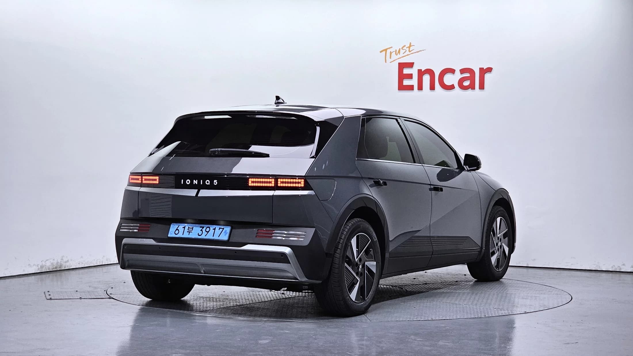 Hyundai Ioniq 5 Standard Exclusive, электромобиль, 2025 г. 5511 км. — фото 2