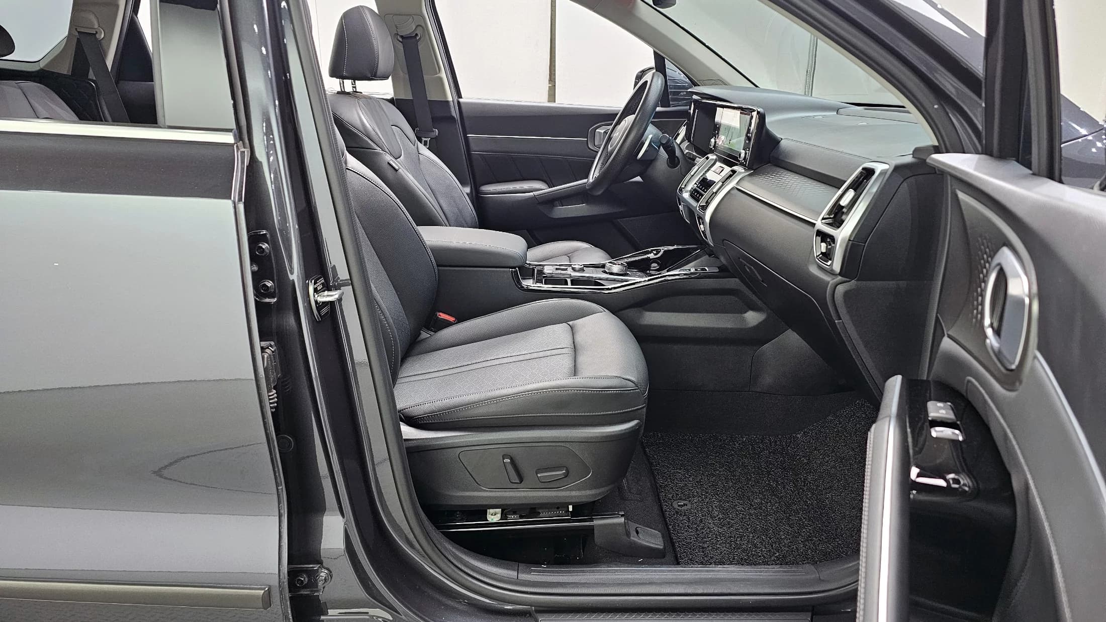 Kia Sorento Diesel 2.2 2WD Noblesse, 2022 г. 41233 км. — фото 11