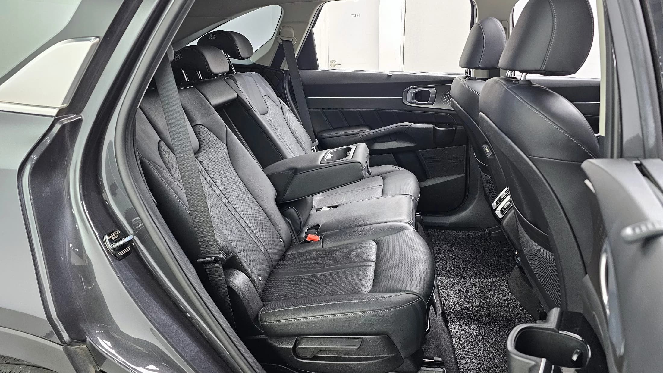 Kia Sorento Diesel 2.2 2WD Noblesse, 2022 г. 41233 км. — фото 12