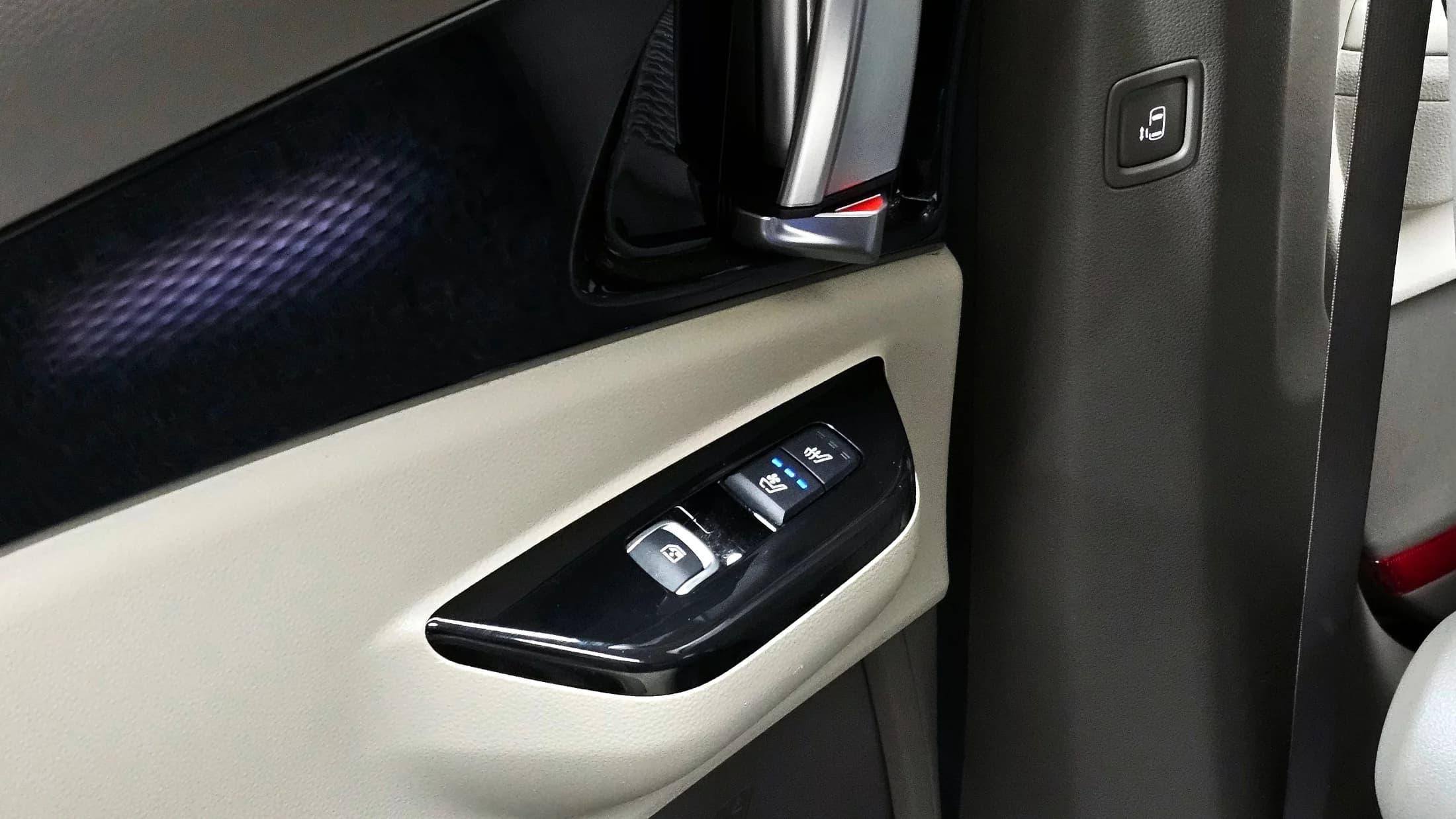 Kia Carnival 9-Seater Signature, 2021 г. 59341 км. — фото 18