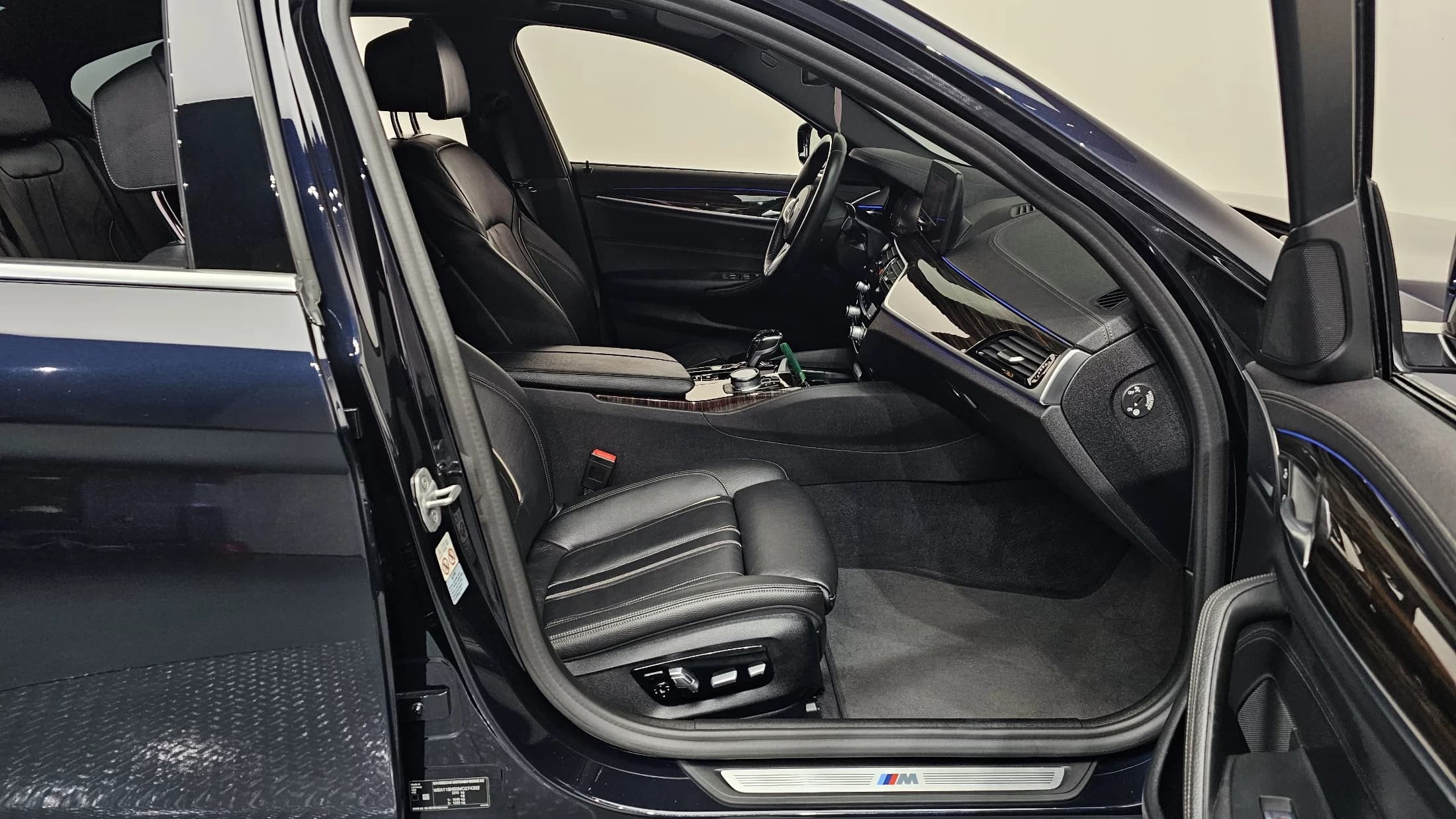 BMW 5-Series 520i M Sport, 2021 г. 77733 км. — фото 11