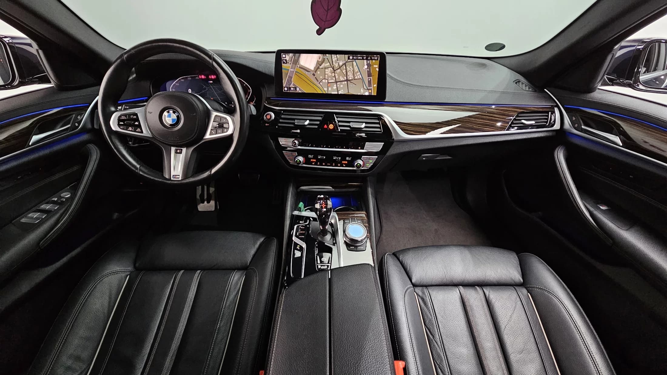 BMW 5-Series 520i M Sport, 2021 г. 77733 км. — фото 7