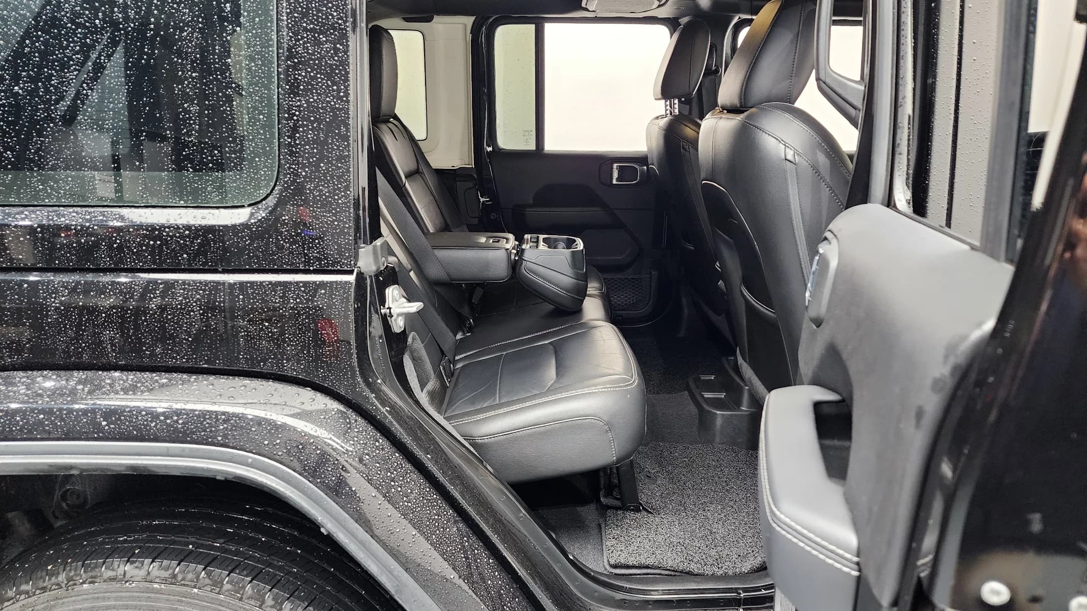 Jeep WRANGLER 2.0 Overland Power Top 4Door, 2021 г. 77689 км. — фото 11