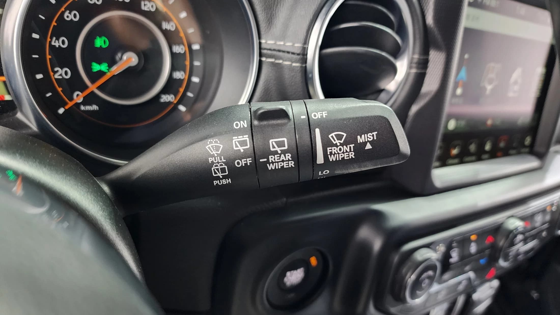 Jeep WRANGLER 2.0 Overland Power Top 4Door, 2021 г. 77689 км. — фото 17