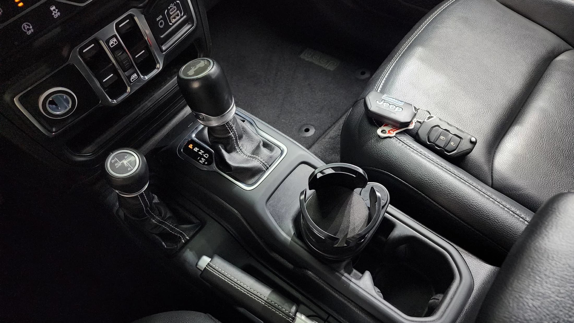 Jeep WRANGLER 2.0 Overland Power Top 4Door, 2021 г. 77689 км. — фото 8